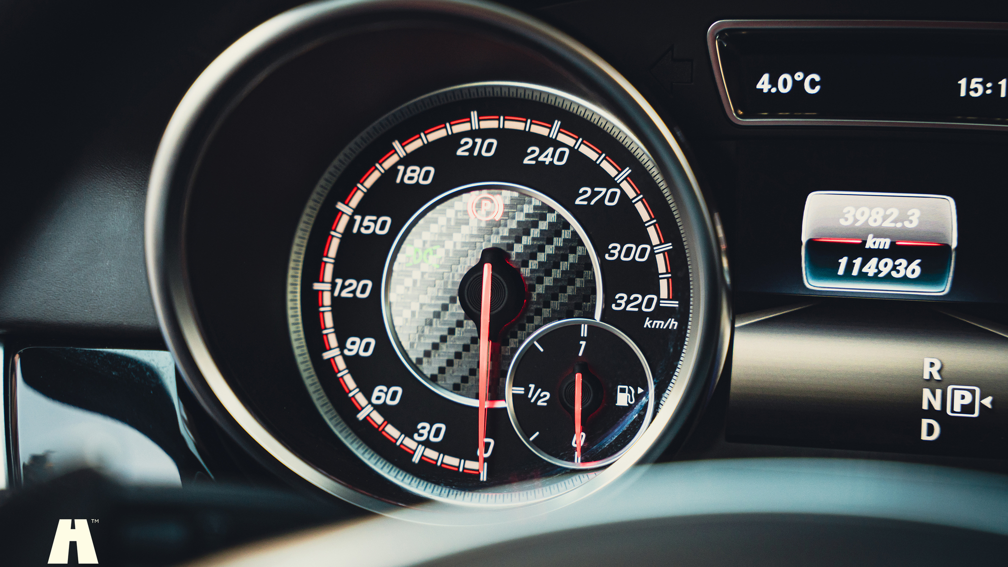 Innenraumfoto von 2017 Mercedes-Benz GLS 63 AMG (27)