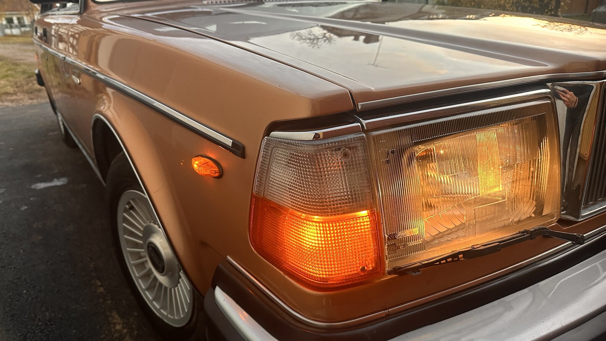 Exteriörbild på 1981 Volvo 244 GLE D6