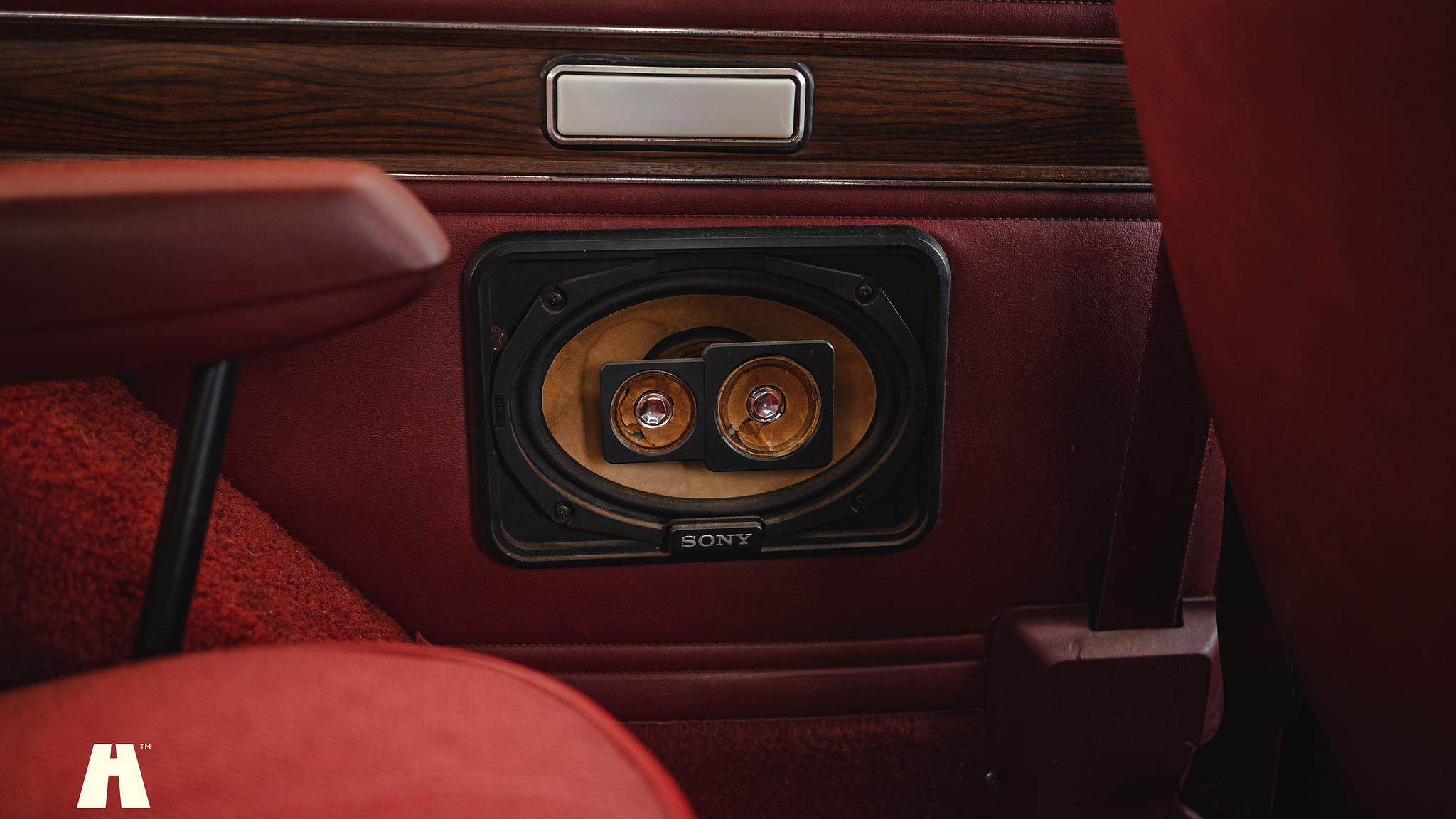 Innenraumfoto von 1986 Dodge Ramcharger