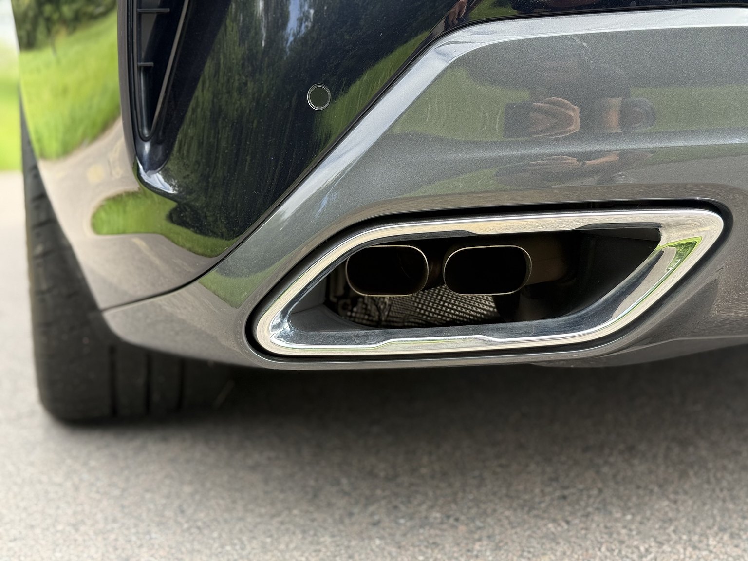 Exterior image of 2019 BMW M850i xDrive Convertible Steptronic