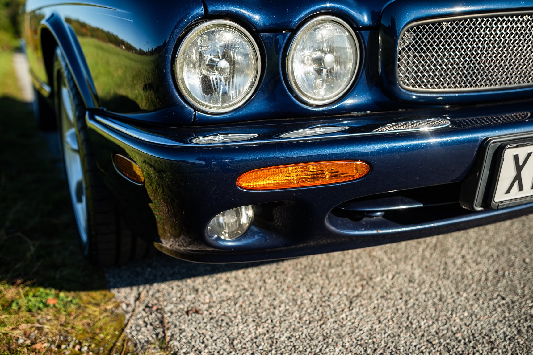Exterior image of 2001 Jaguar XJR