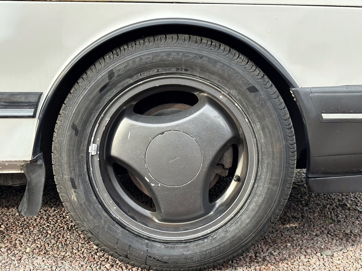 Exterior image of 1991 Saab 900 Turbo