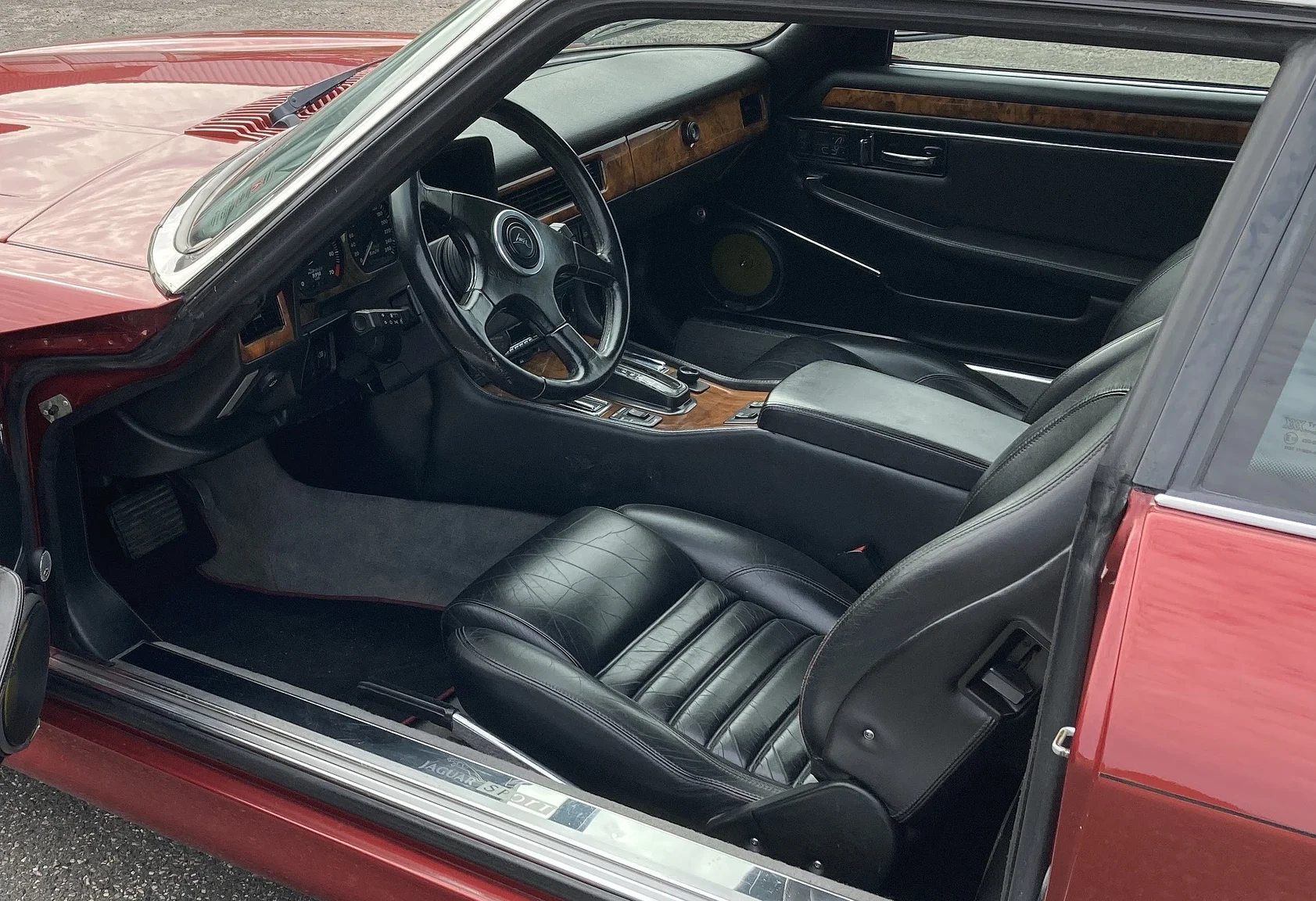 Innenraumfoto von 1992 Jaguar XJR-S 6.0 (2)