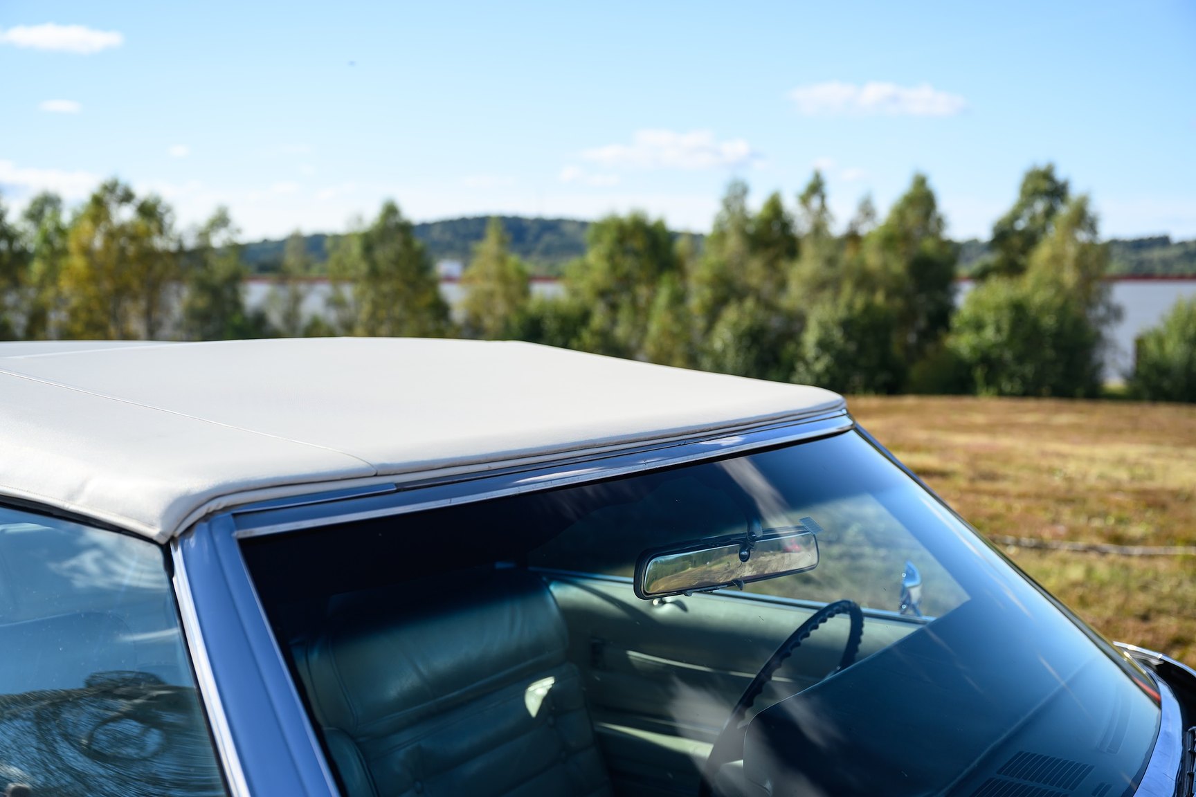 Exteriörbild på 1970 Oldsmobile Ninety-Eight Convertible 7.5 V8