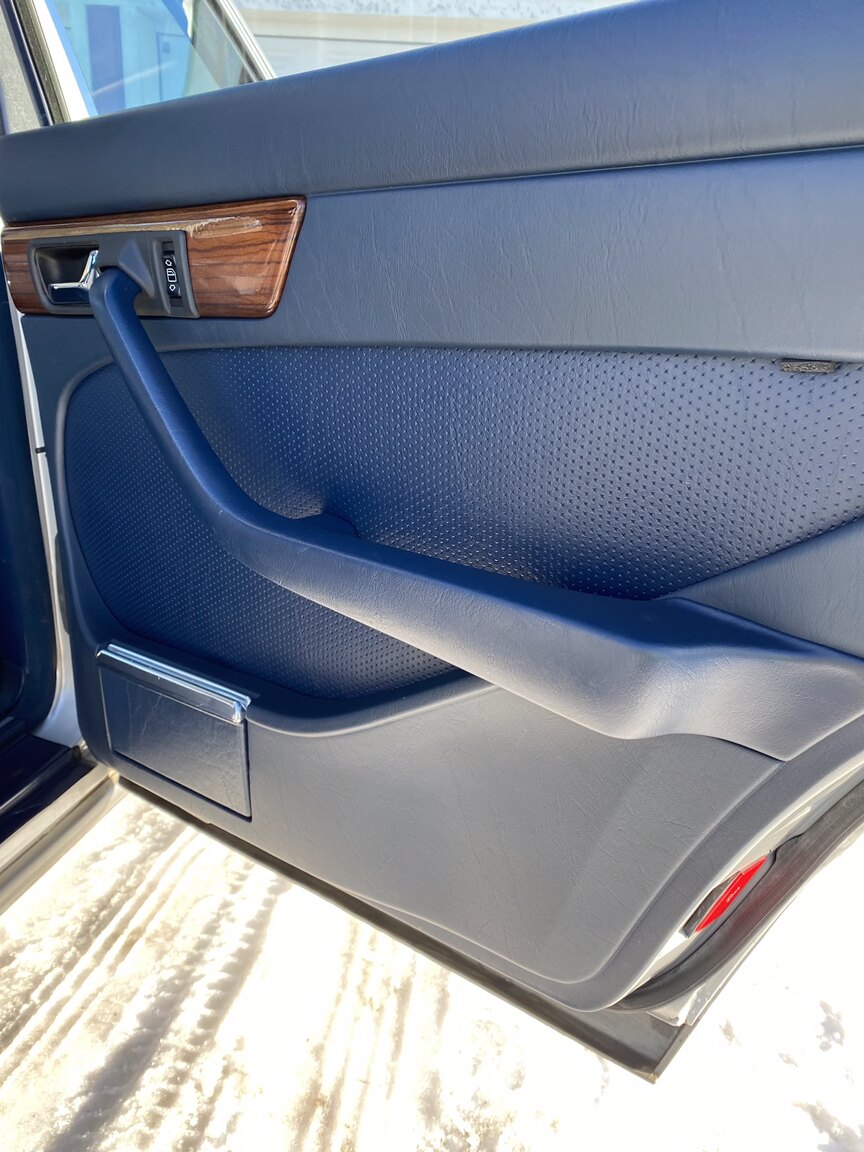 Interiörbild 1988 Mercedes-Benz 300 SE