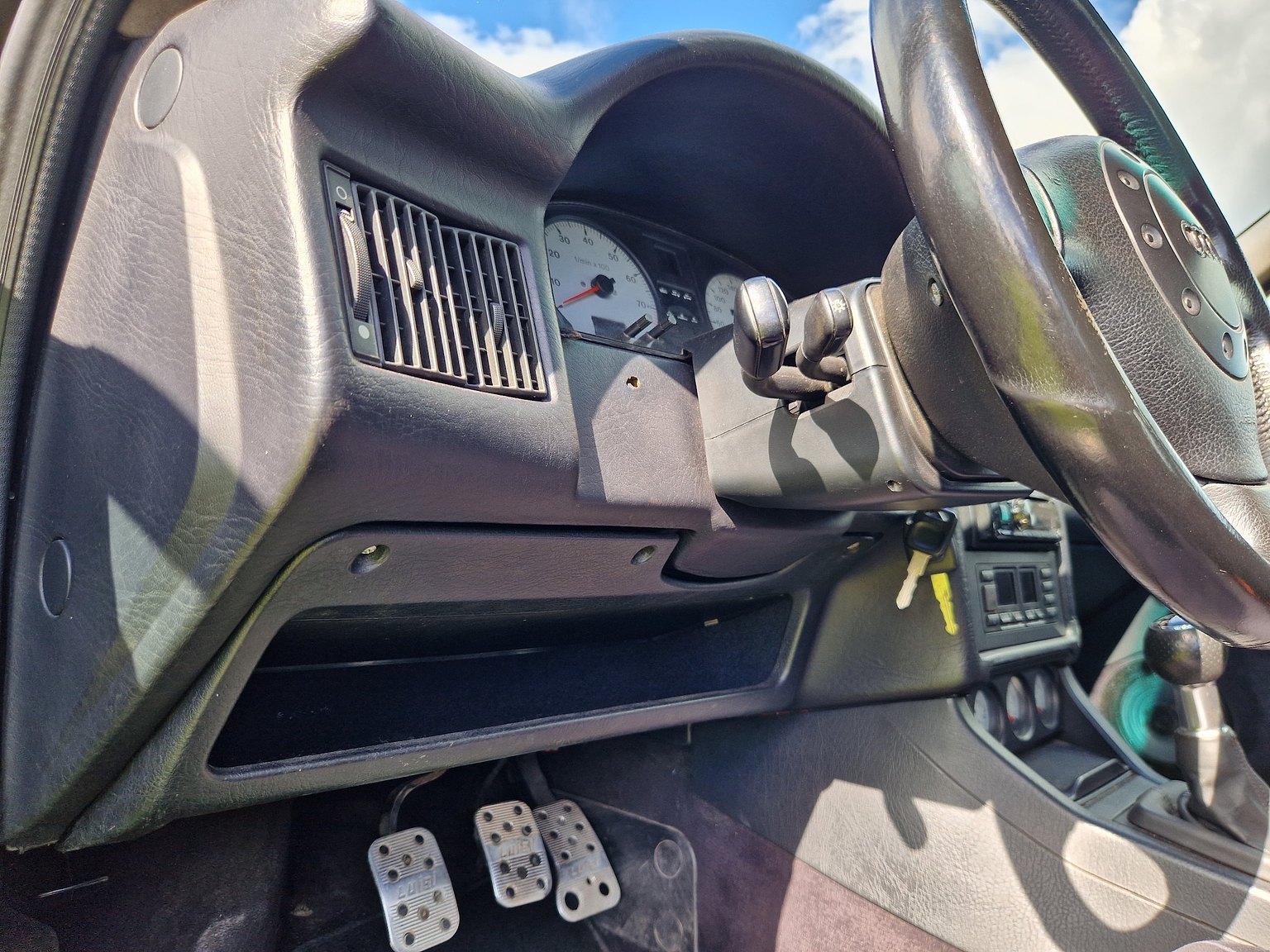 Innenraumfoto von 1993 Audi S2 Avant 2.2 quattro