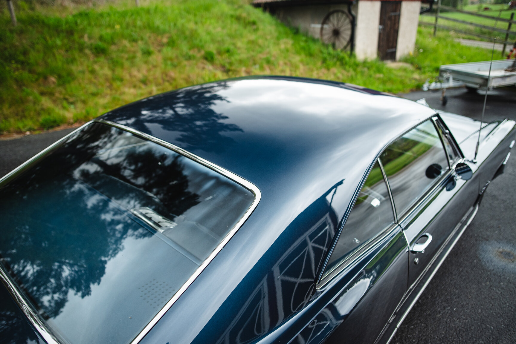 Exterior image of 1965 Pontiac Catalina 421 Tripower-Pack 2+2