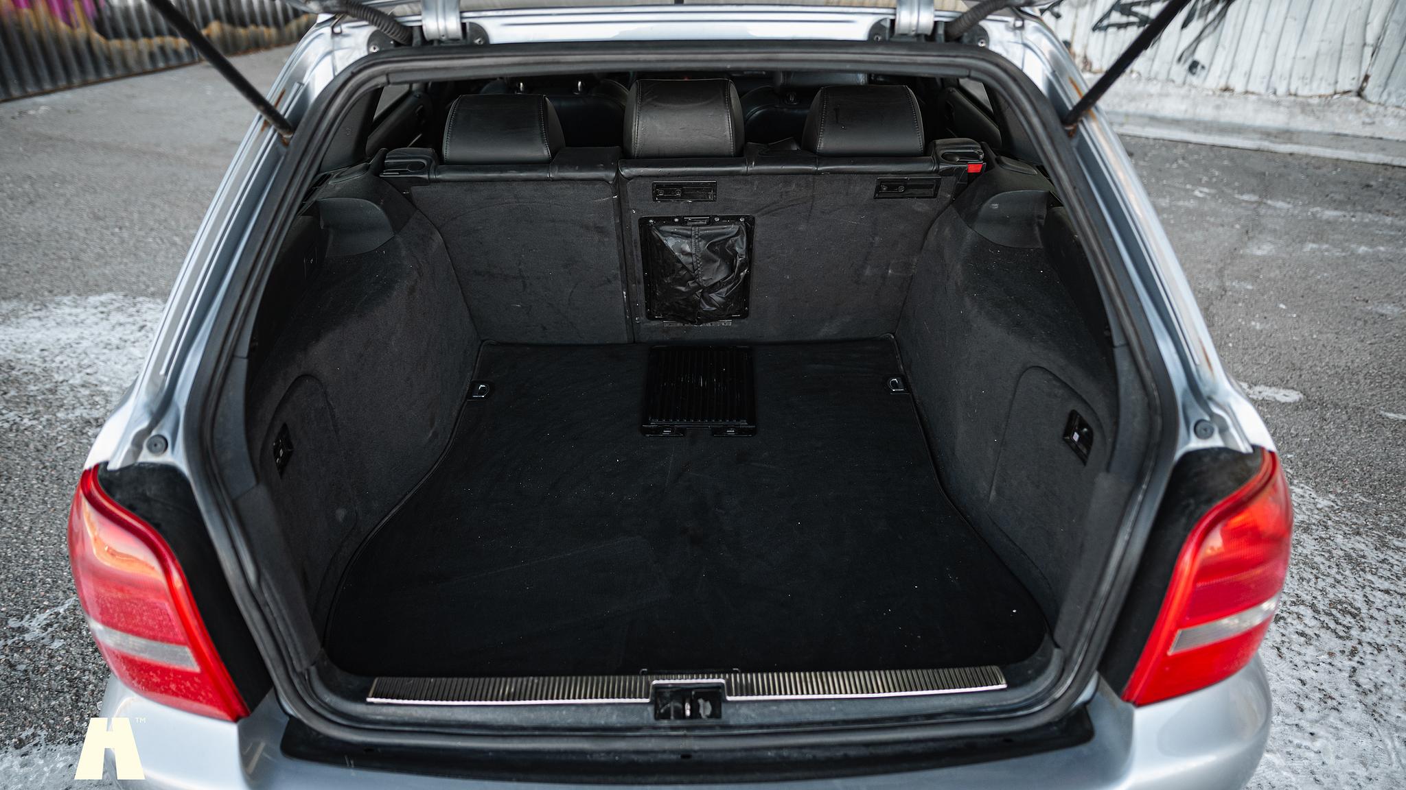 Interiörbild 2001 Audi RS4 B5 (88)