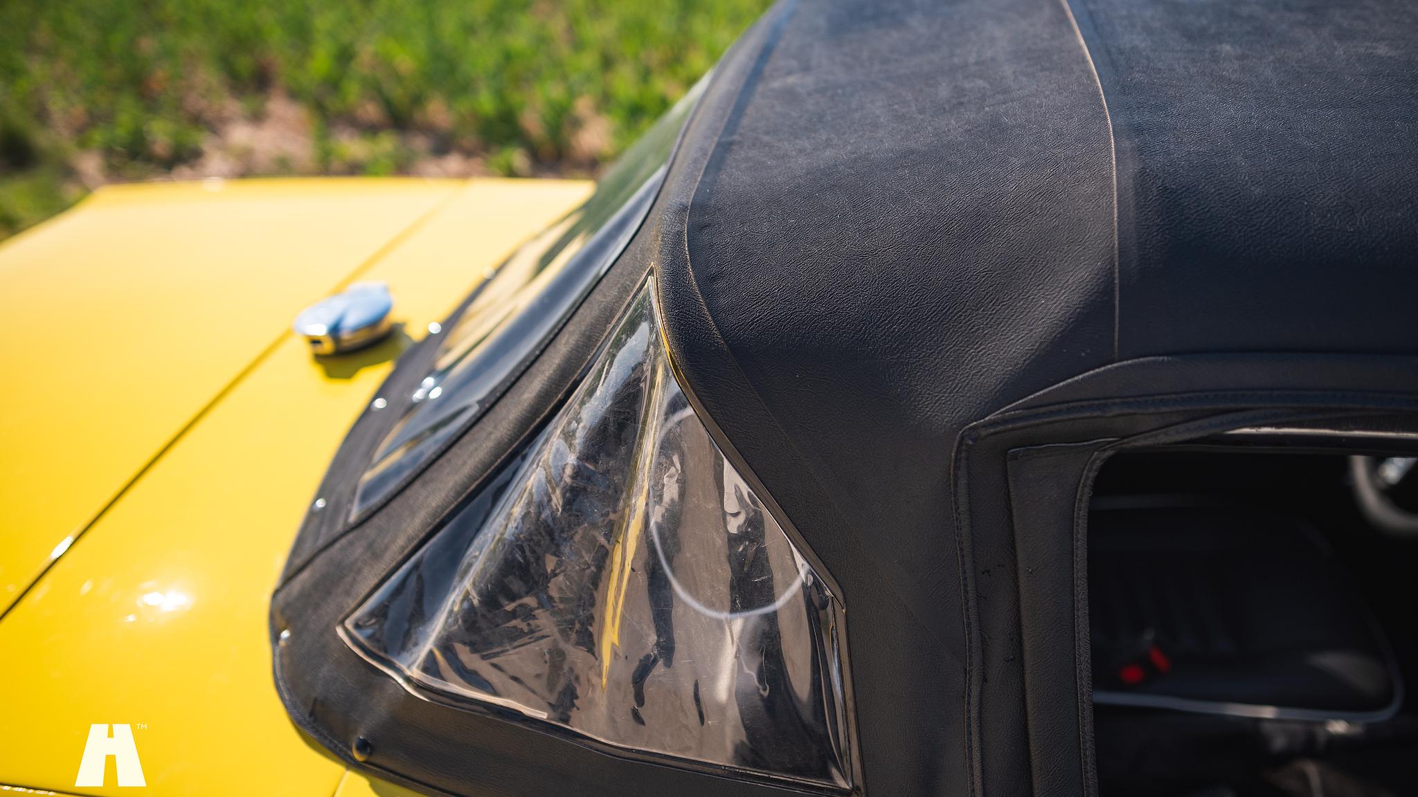 Exteriörbild på 1974 Triumph TR6 (121)