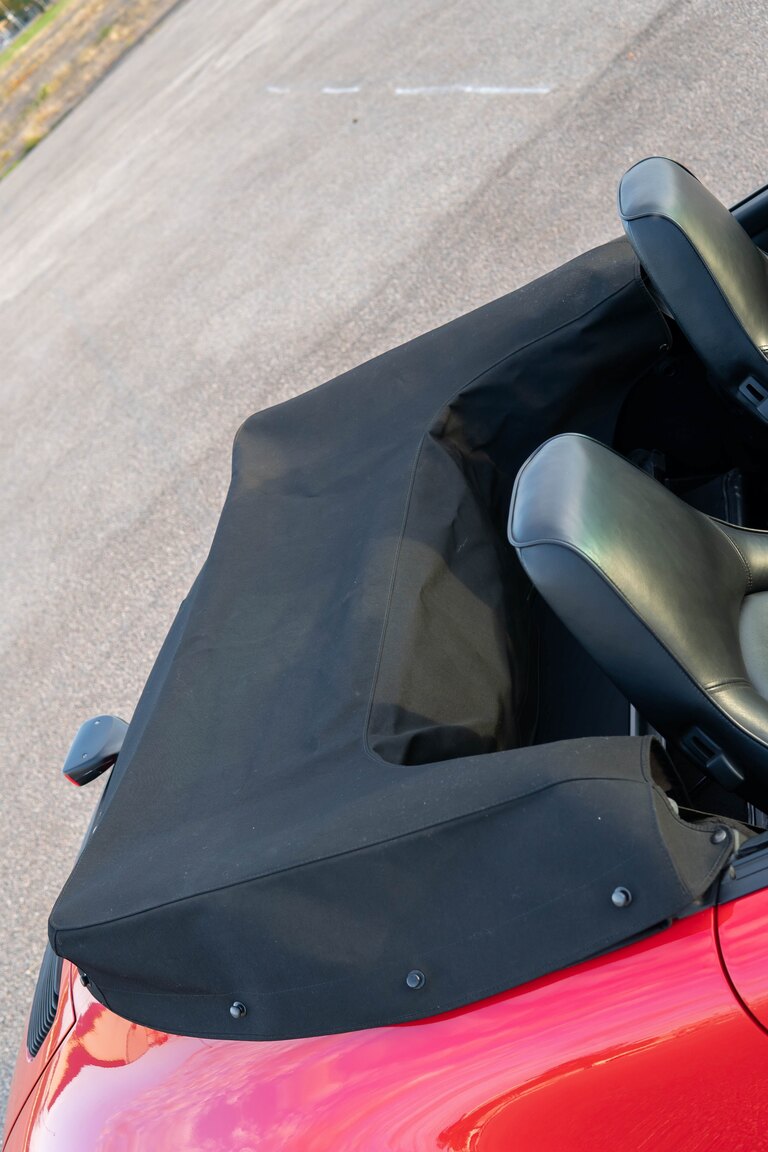 Exteriörbild på 1987 Porsche 911 Carrera Cab 3.2