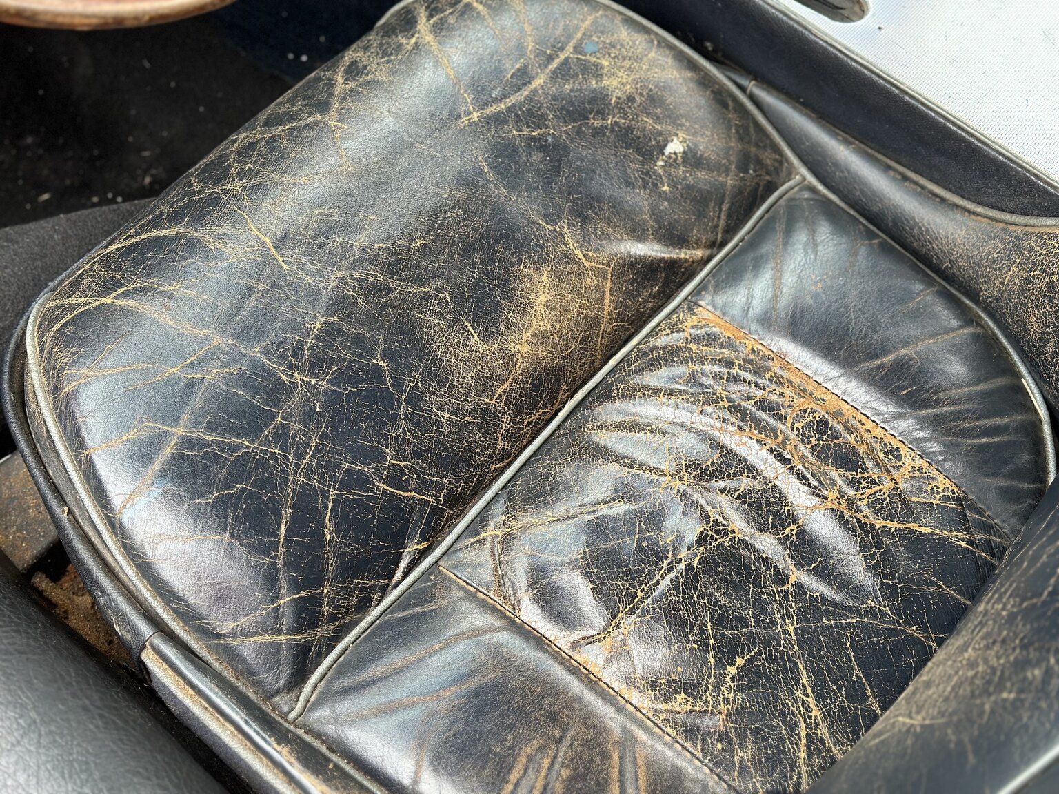 Interior image of 1962 Jaguar E-Type 3.8 Series I
