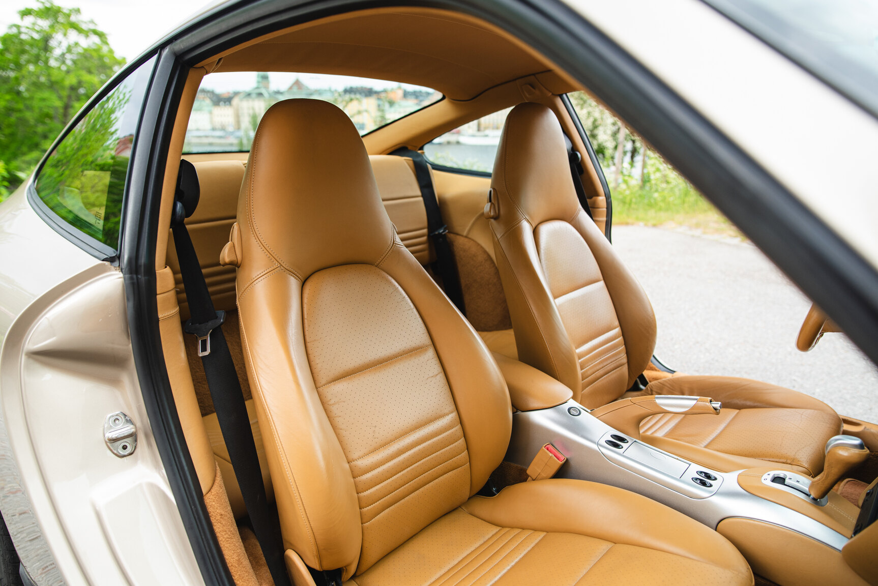 Interior image of 2004 Porsche 911 Carrera 4