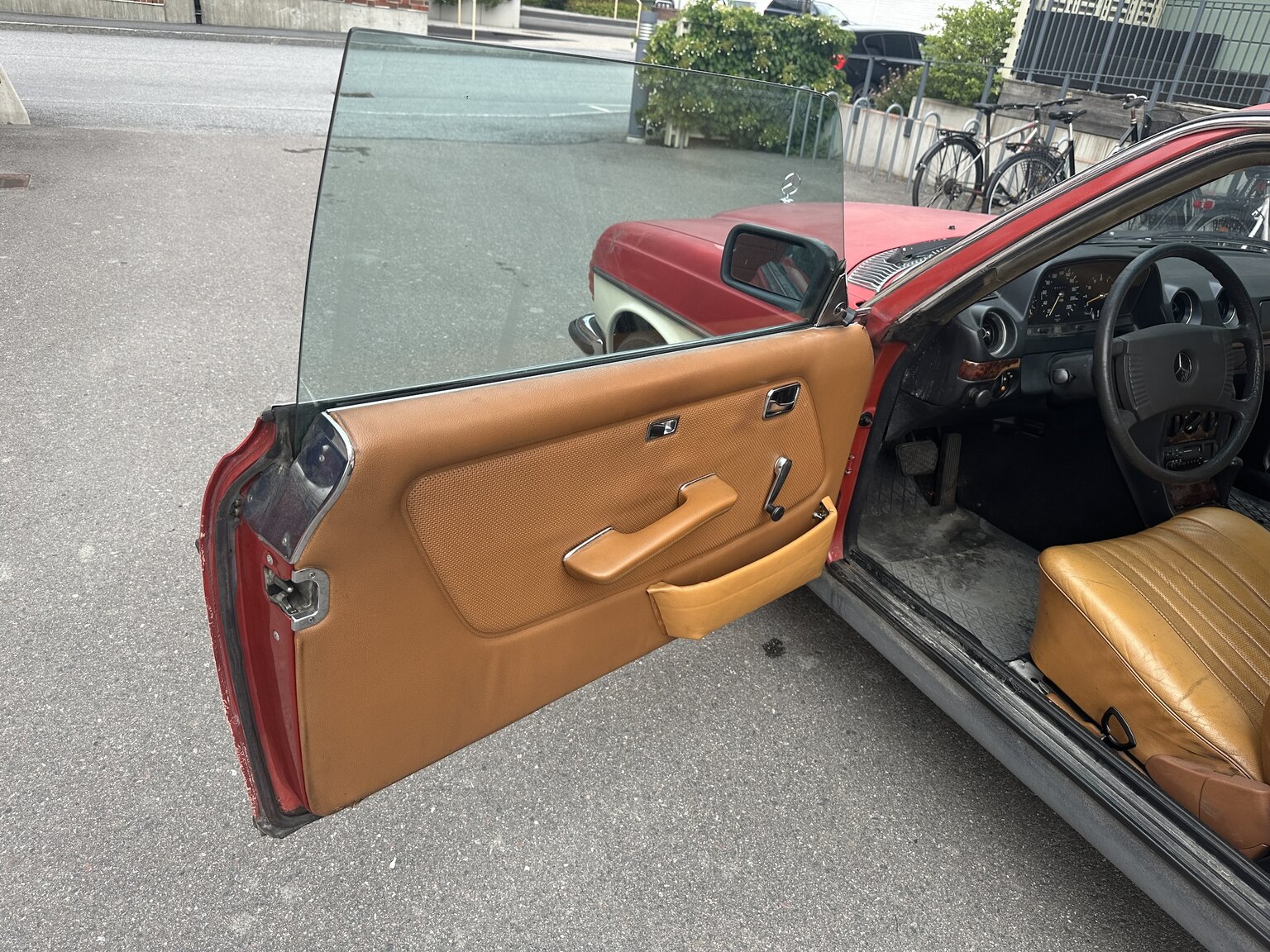 Interiörbild 1977 Mercedes-Benz 280 CE