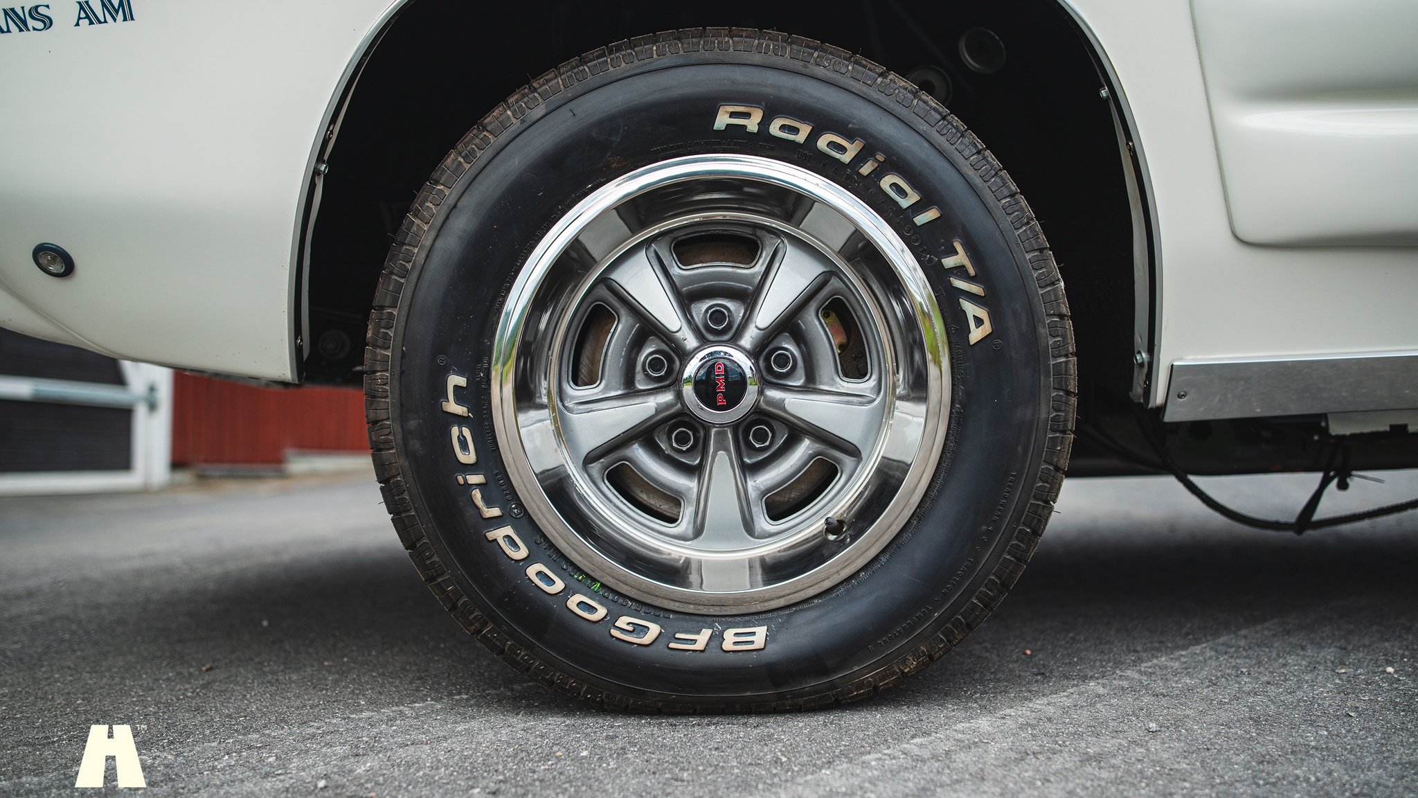 Exterior image of 1969 Pontiac Firebird convertible 