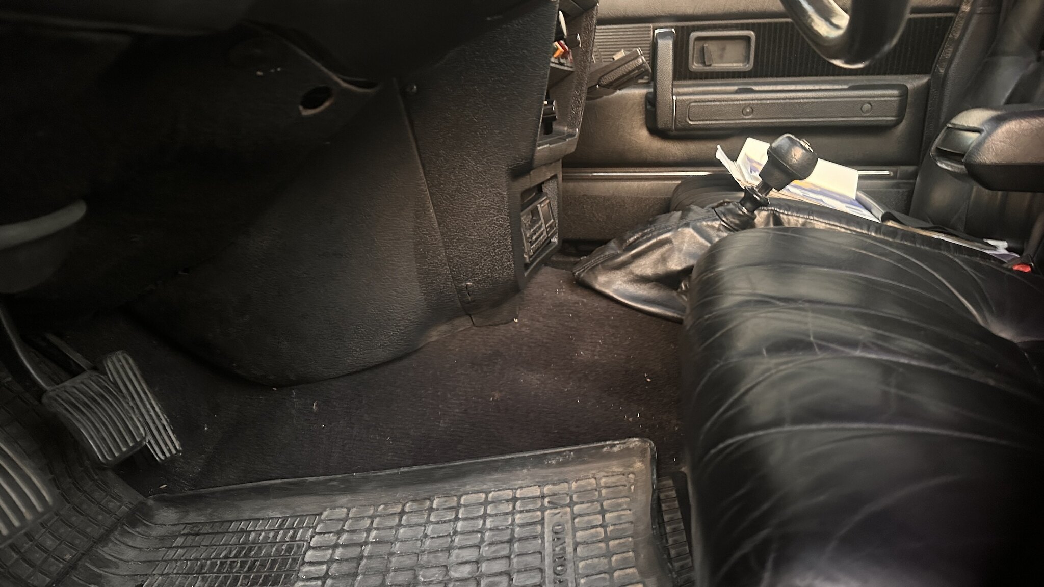 Interiörbild 1981 Volvo 244 GLE D6