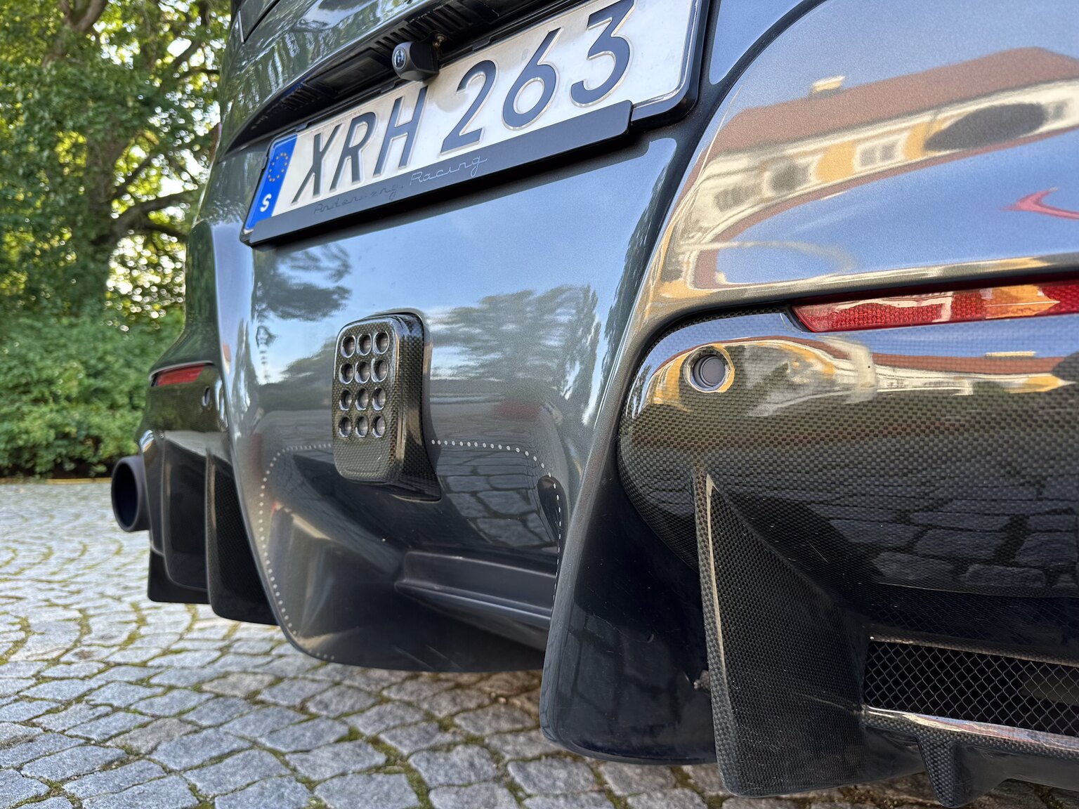 Exteriörbild på 2013 Ferrari F12 Berlinetta