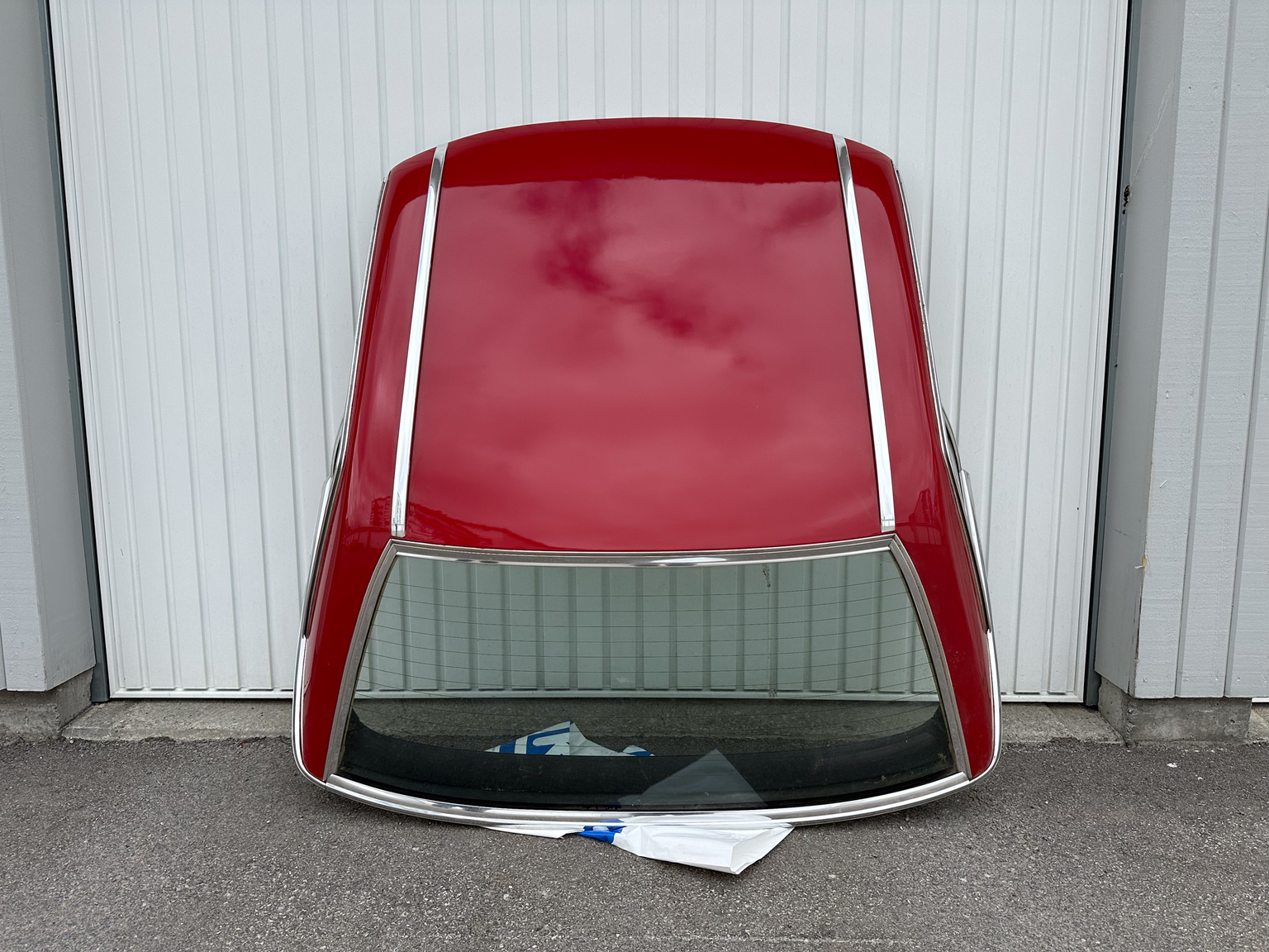 Exterior image of 1975 Mercedes-Benz 280 SL (14)