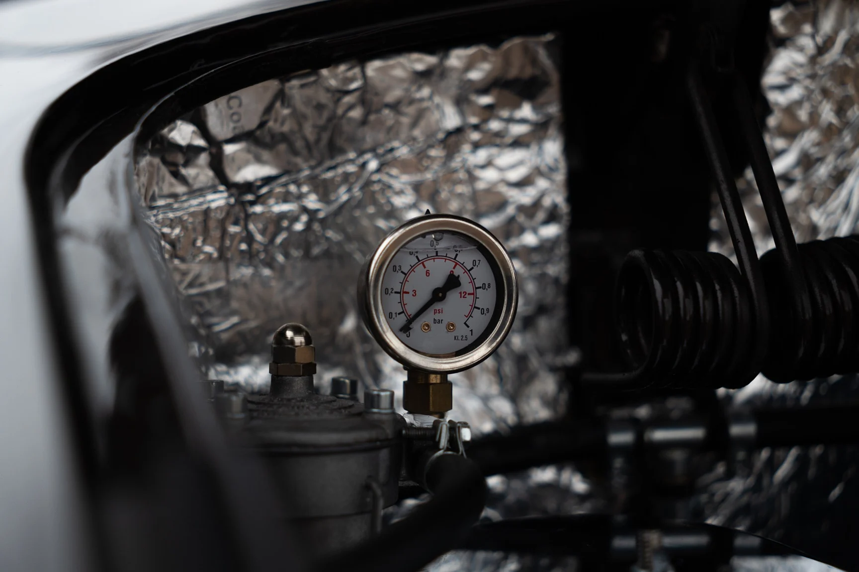 Image of 1962 Volkswagen 1200 Karmann Coupe mechanics (6)