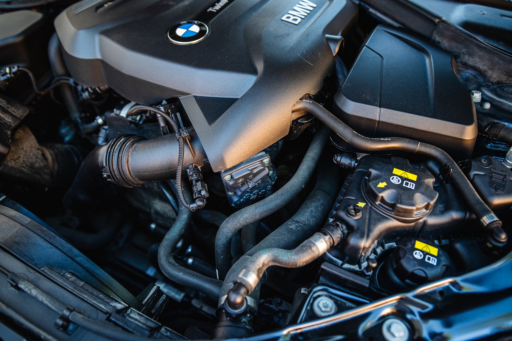 Image of 2018 BMW 430i xDrive Convertible mechanics
