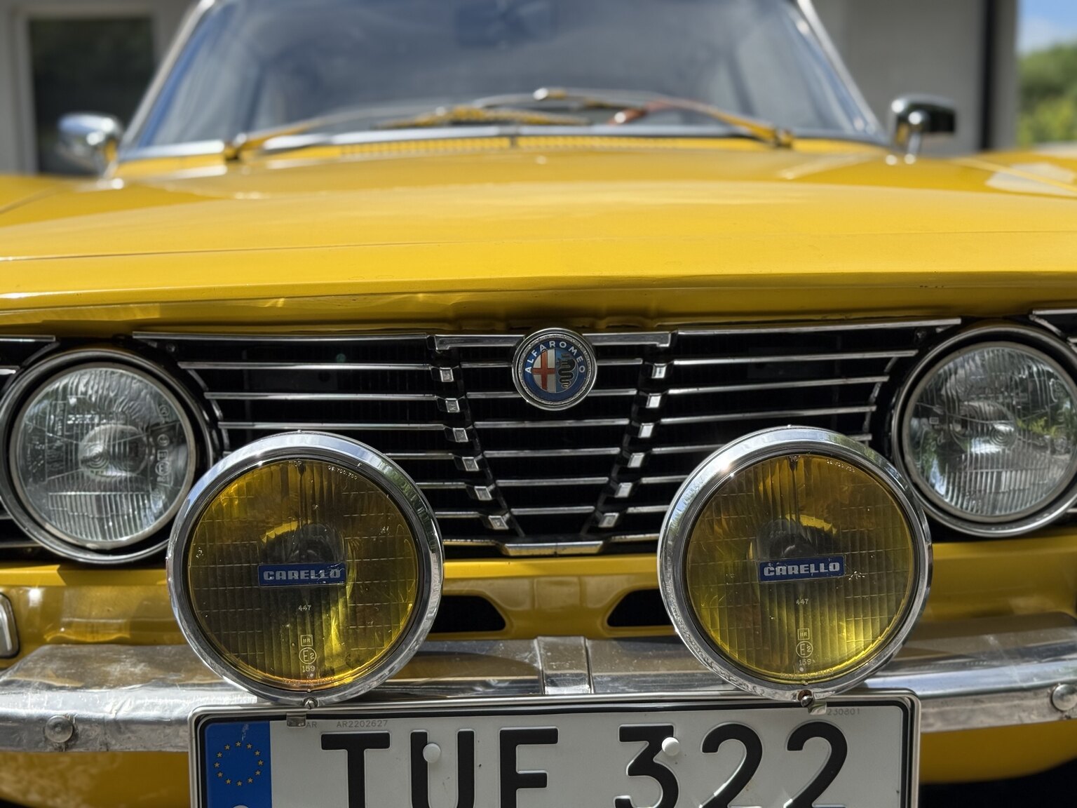 Exterior image of 1974 Alfa Romeo GT 1600 Junior
