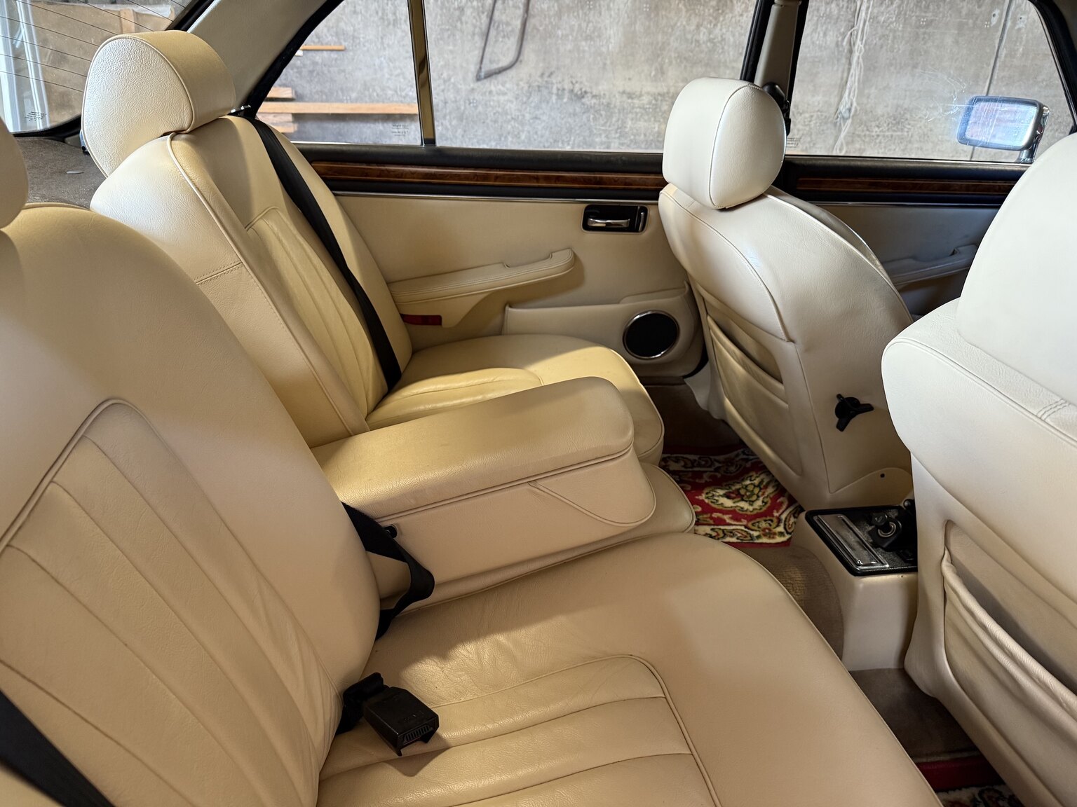 Interior image of 1990 Jaguar Daimler Double six