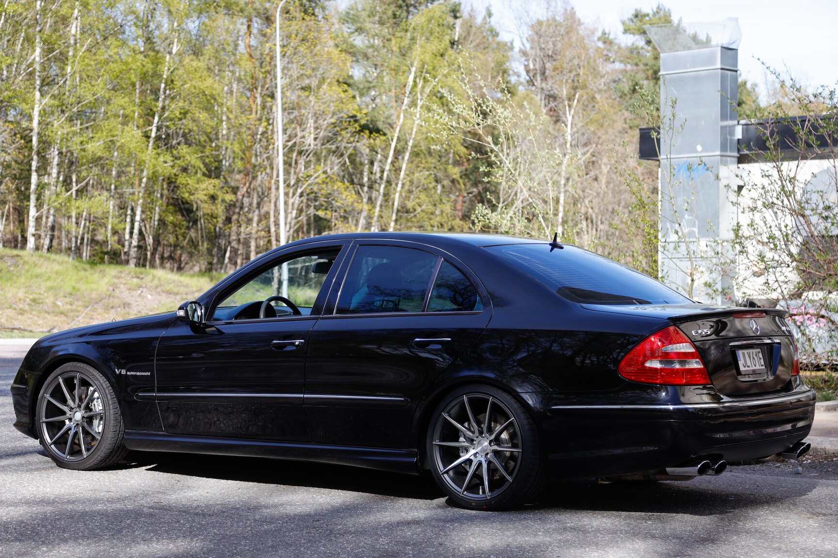 Exteriörbild på 2003 Mercedes-Benz E55 AMG