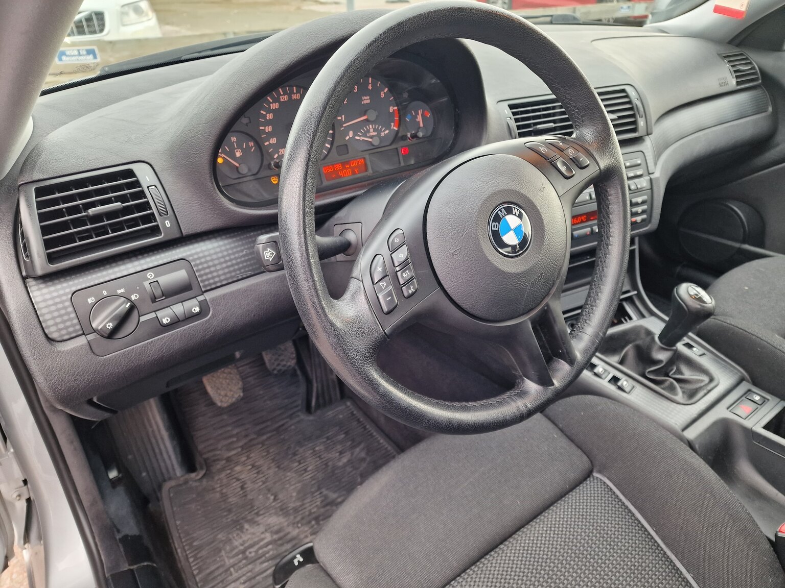 Interiörbild 2002 BMW 320Ci