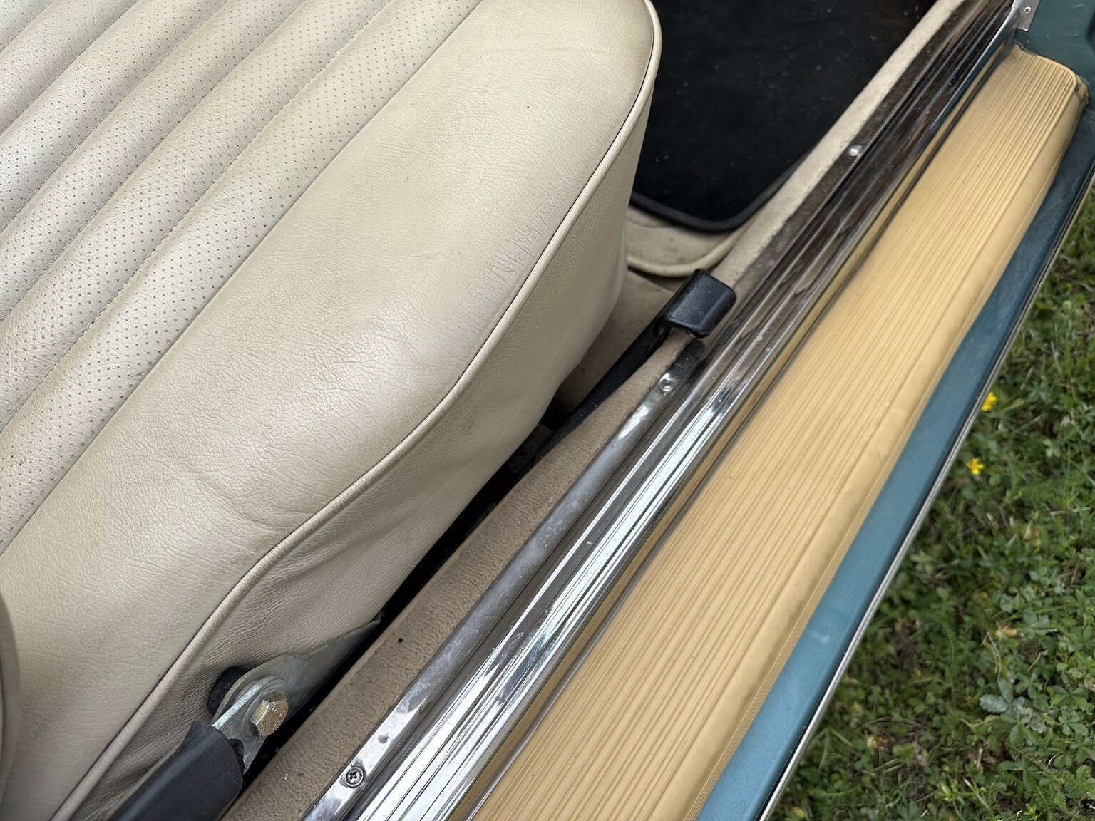 Interiörbild 1985 Mercedes-Benz 380 SL