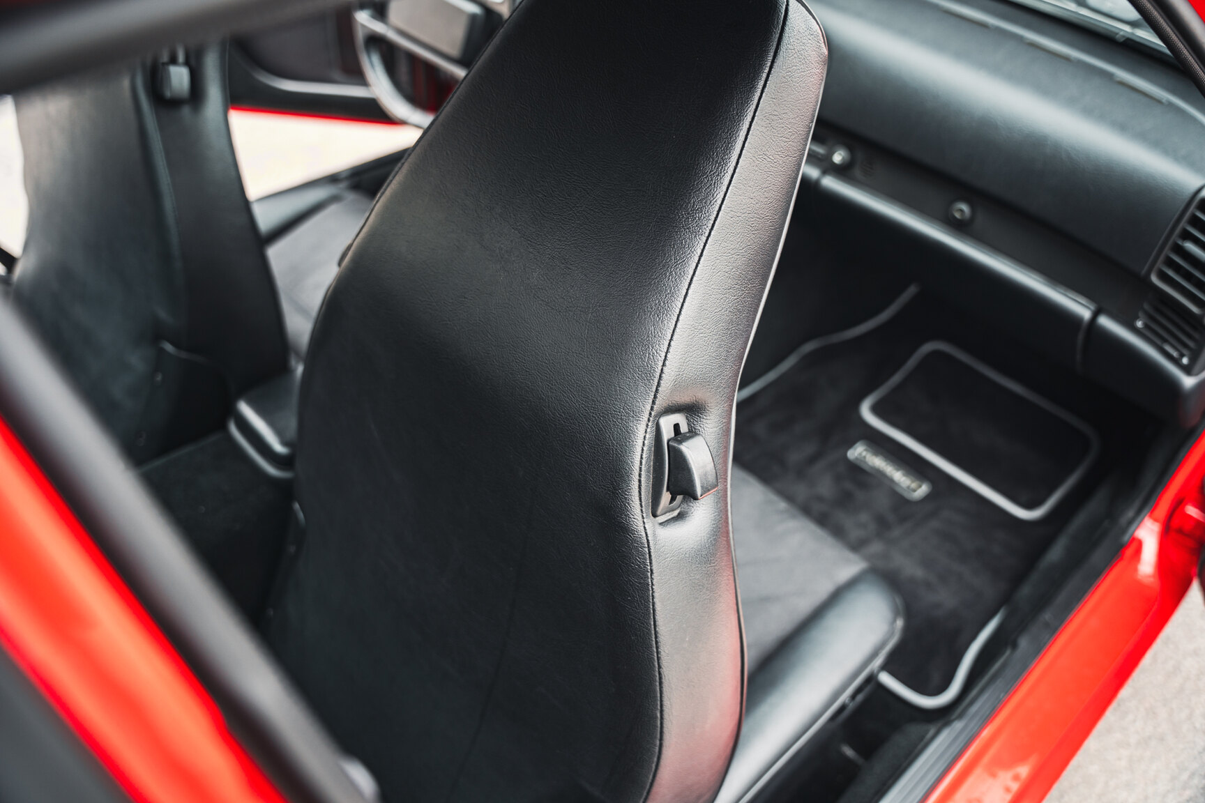 Innenraumfoto von 1990 Porsche 944 Turbo
