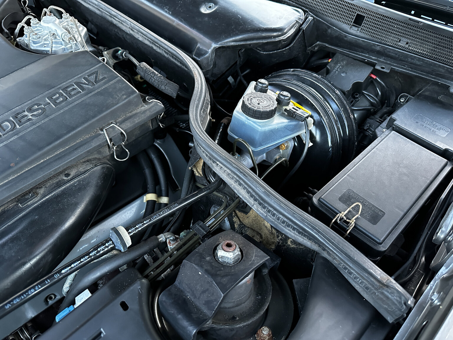 Image of 1990 Mercedes-Benz SL500 mechanics
