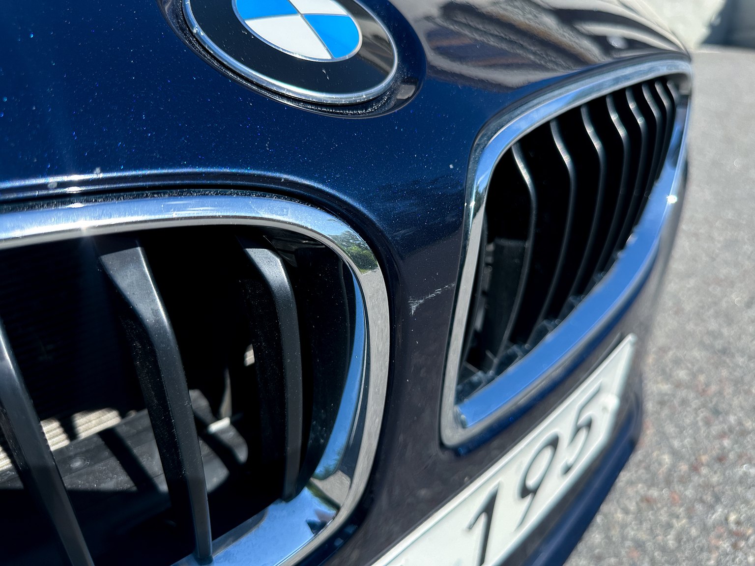 Exterior image of 2018 BMW 430i xDrive Convertible