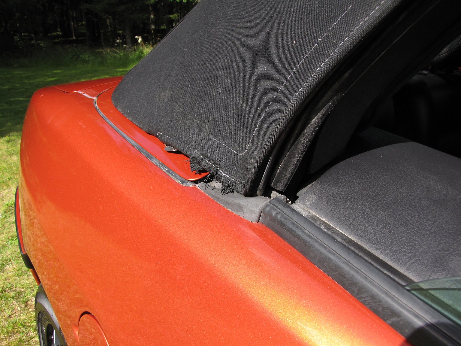 Exterior image of 1999 Peugeot 306 Cabriolet 2.0 Manuell