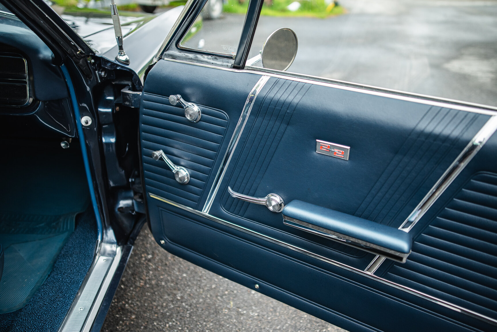 Interior image of 1965 Pontiac Catalina 421 Tripower-Pack 2+2