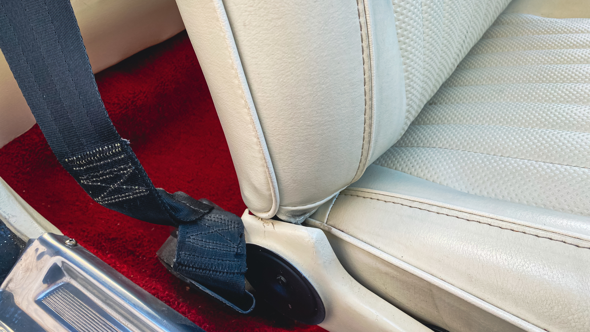 Interior image of 1974 Dodge Challenger 340