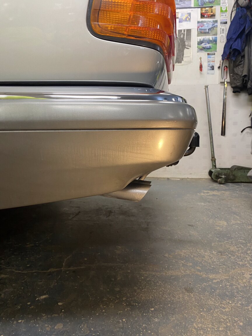 Exteriörbild på 1988 Mercedes-Benz 300 SE