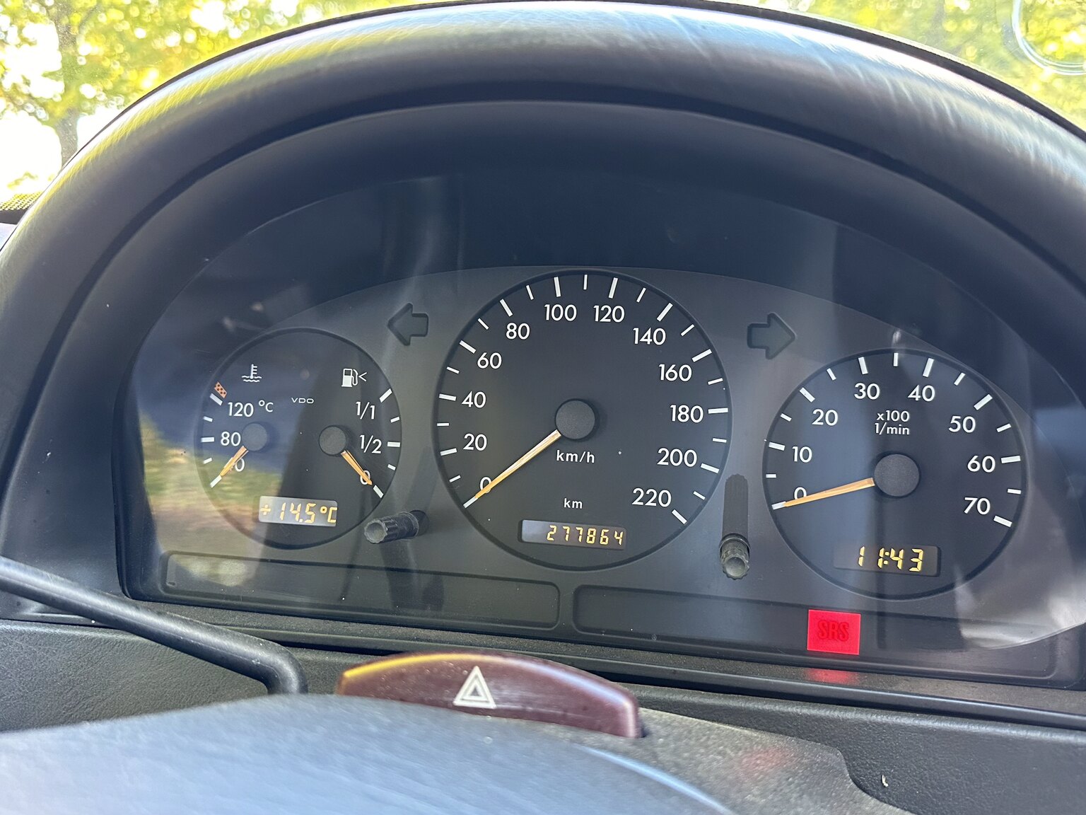 Interior image of 2001 Mercedes-Benz CL600/ML 55 AMG