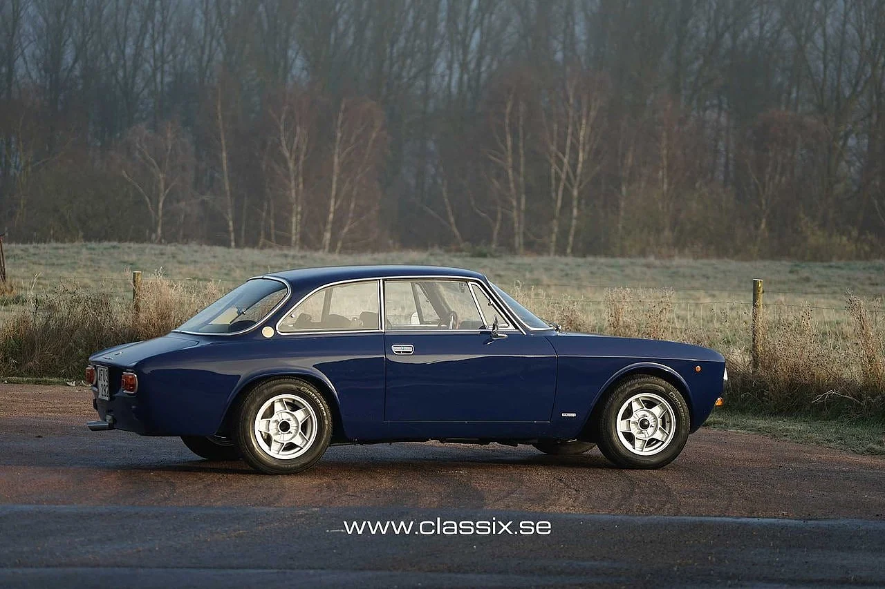Bild von 1972 Alfa Romeo 1750 GT (2)