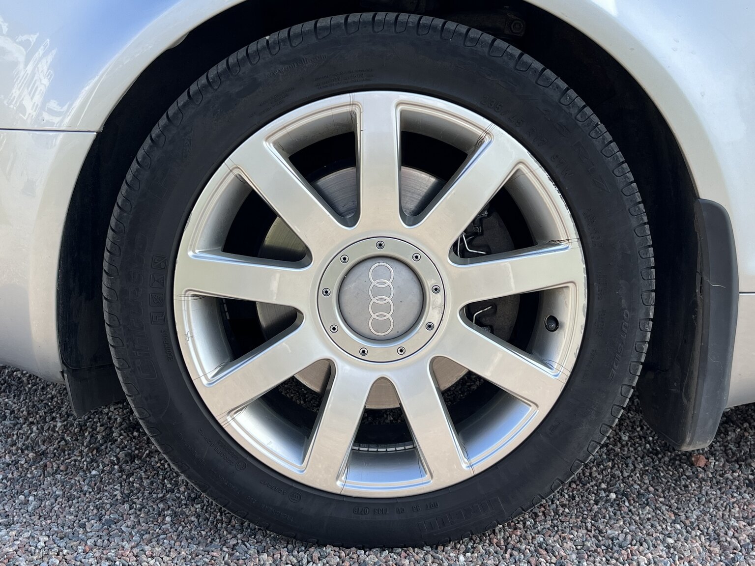 Exteriörbild på 2003 Audi A4 Cabriolet 3.0