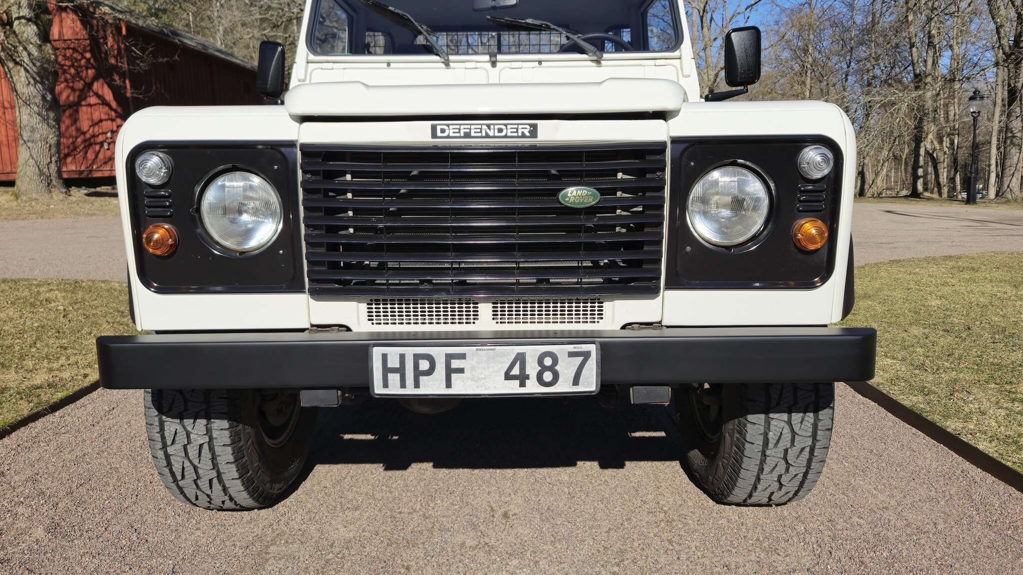 Exteriörbild på 1999 Land Rover Defender Single Cab Pickup