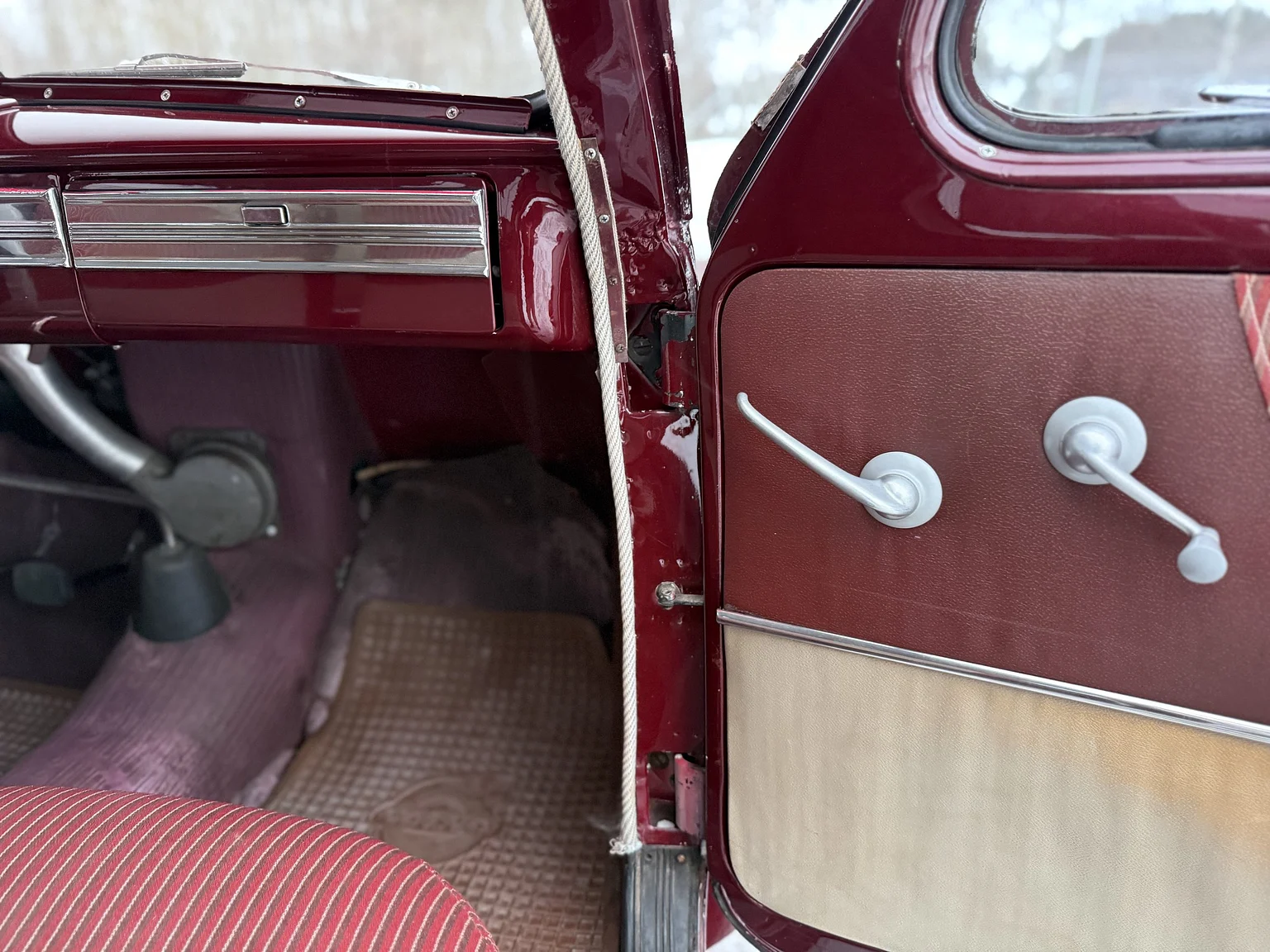 Innenraumfoto von 1953 Volvo PV444ES (28)
