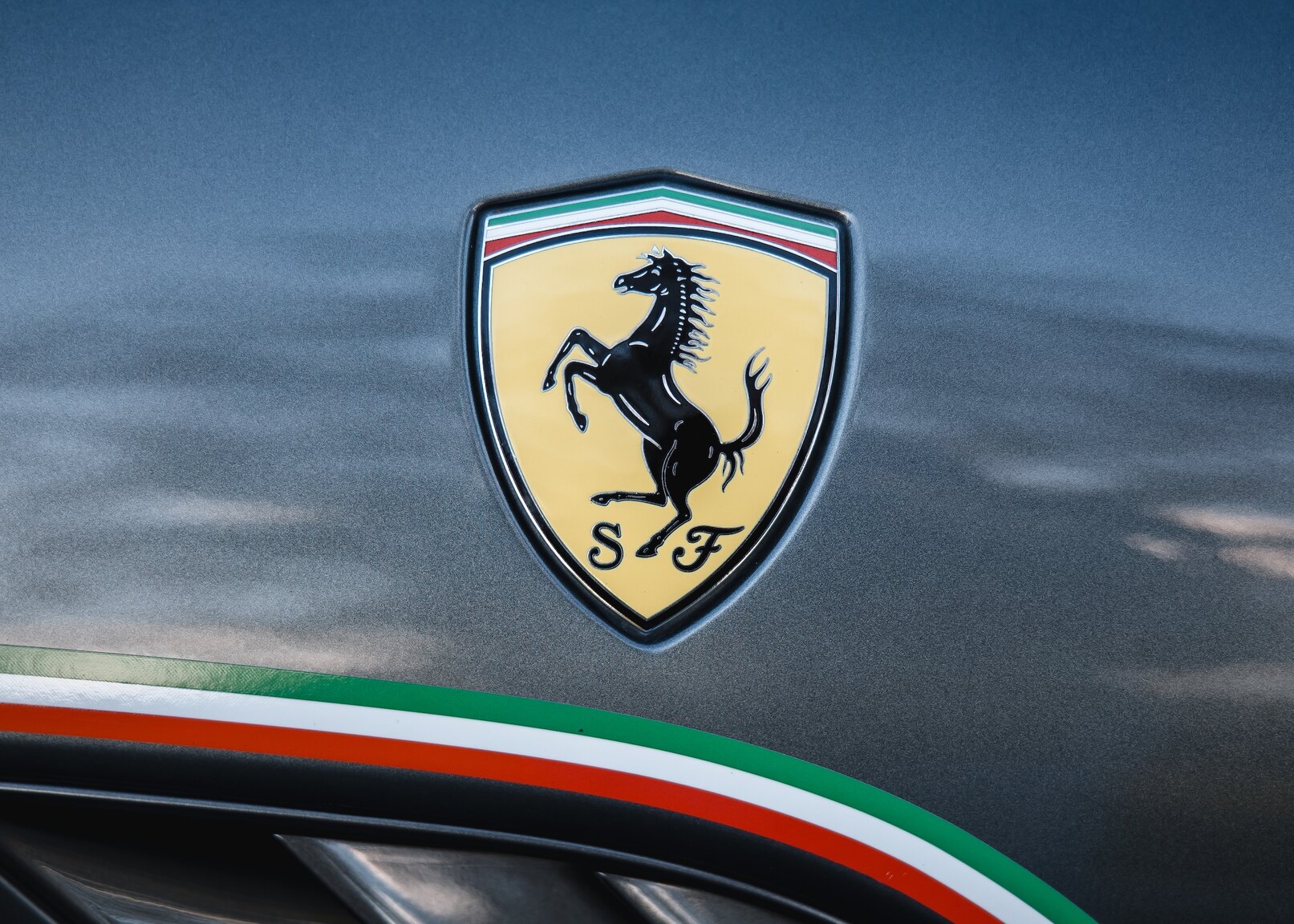 Exterior image of 2011 Ferrari California 