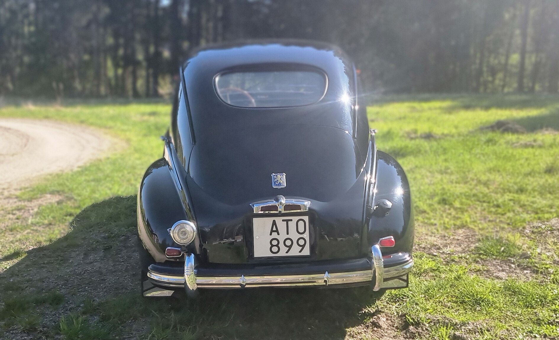 Exterior image of 1951 Peugeot 203 De Luxe