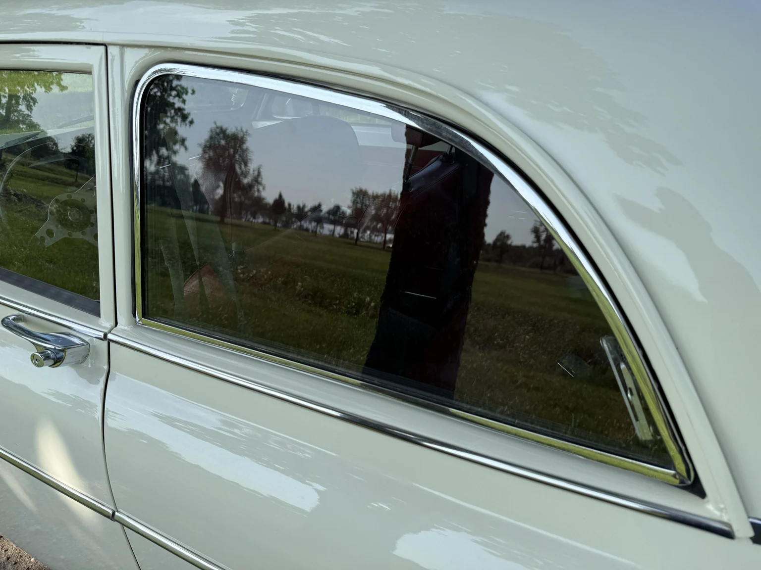 Exteriörbild på 1970 Volvo Amazon (33)