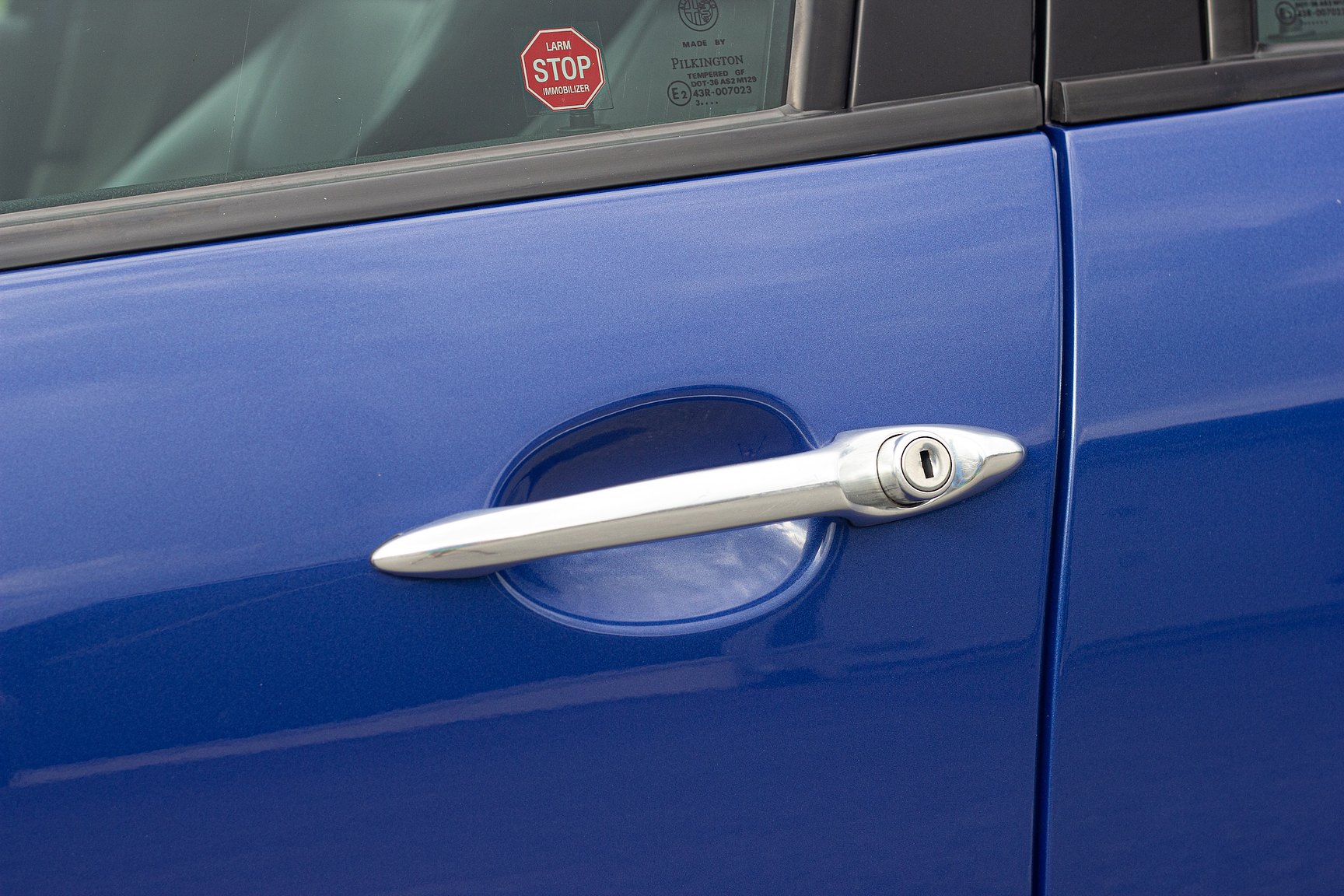 Exterior image of 2004 Alfa Romeo 156 GTA