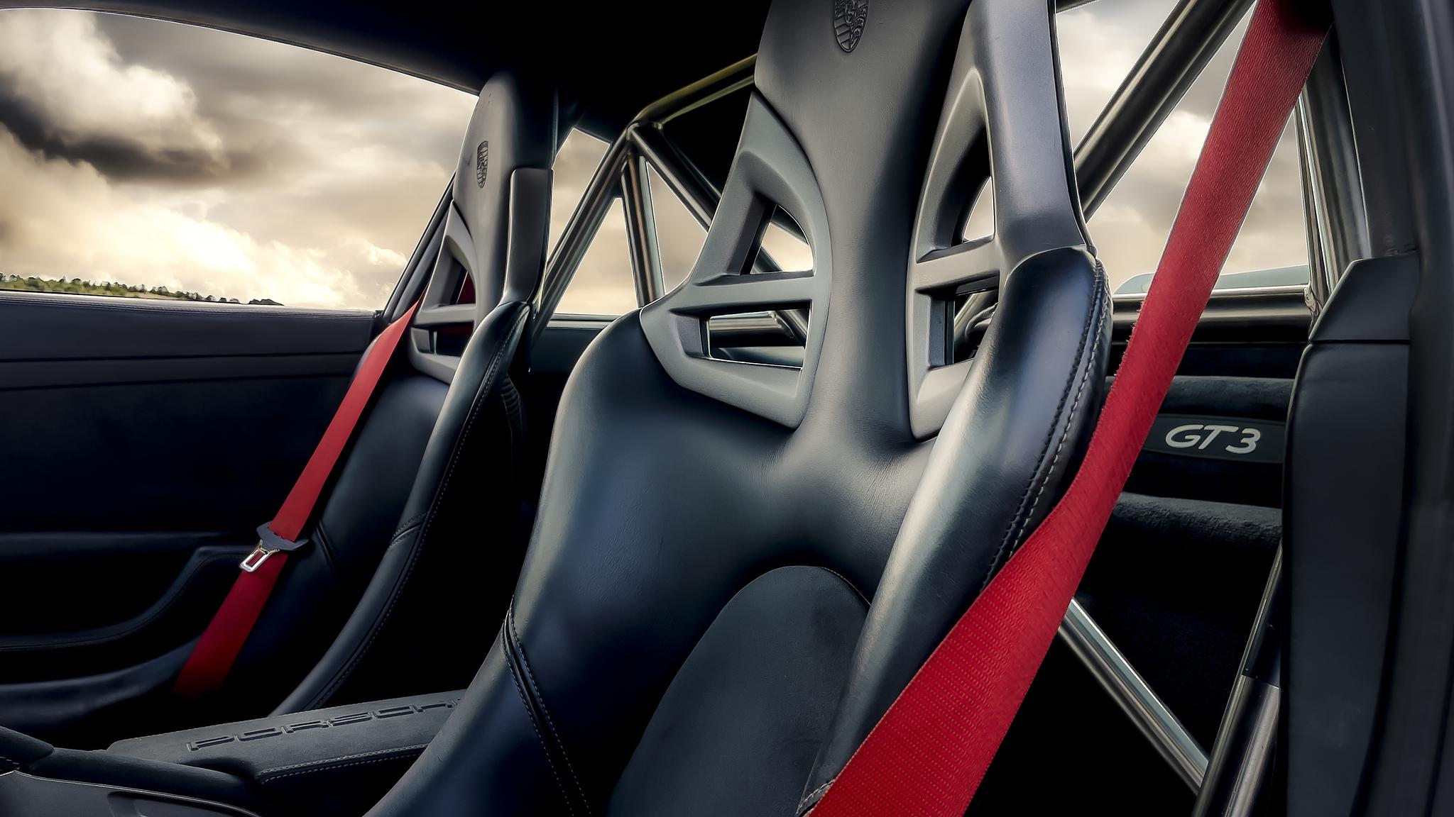 Interior image of 2007 Porsche 997 GT3 Gen 1  (38)