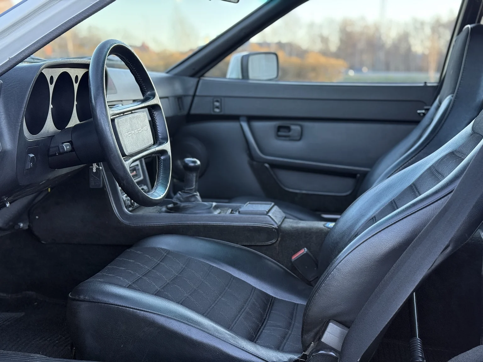 Interiörbild 1984 PORSCHE 944 Targa (8)