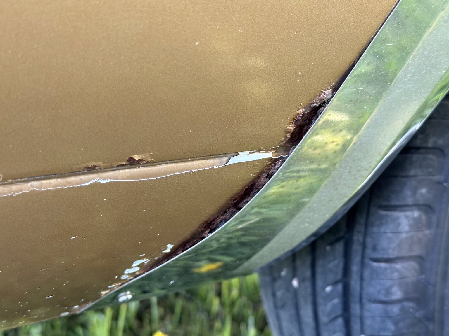 Exterior image of 1966 Plymouth Valiant 100 2-door Sedan (69)