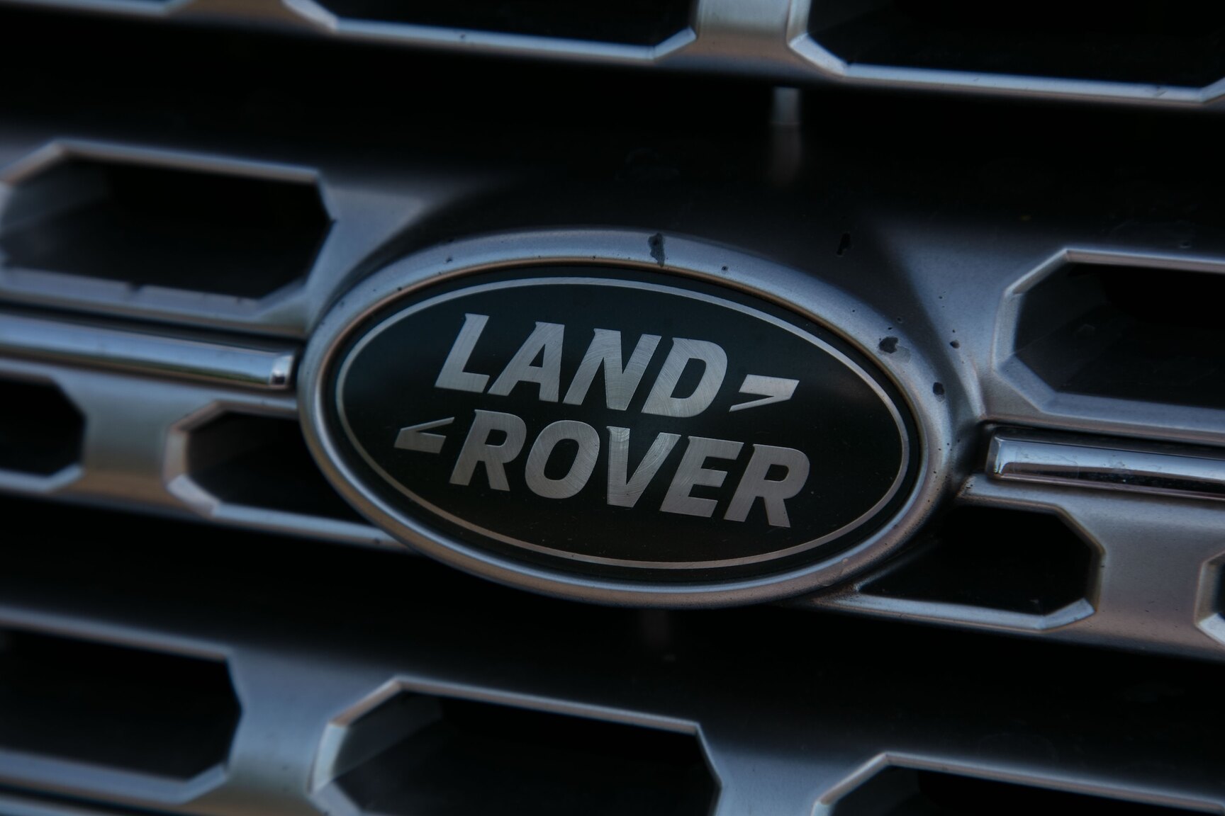 Exterior image of 2014 Land Rover Range Rover 5.0 V8 Autobiography 