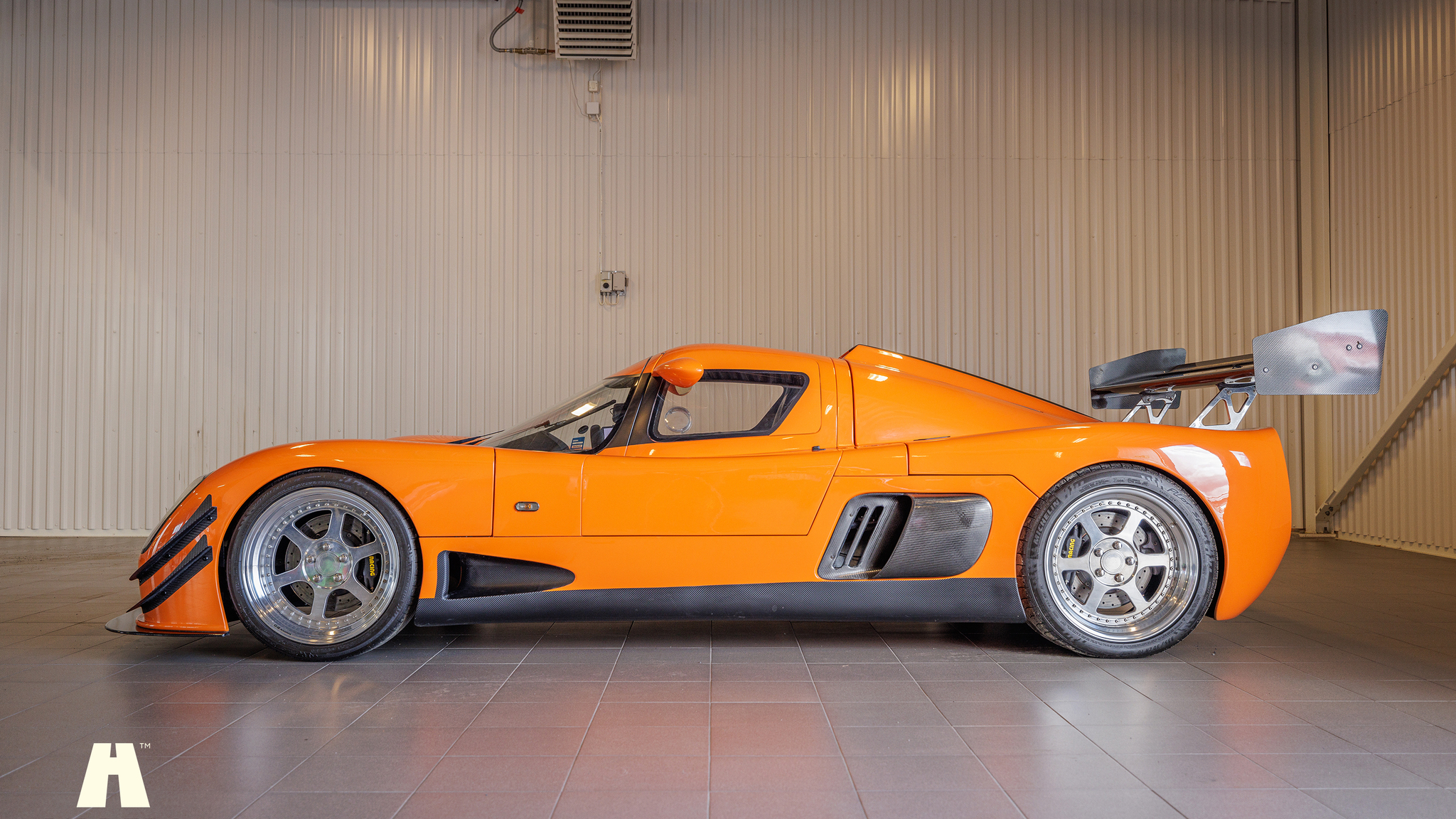 Exterior image of 2006 Ultima GTR (8)