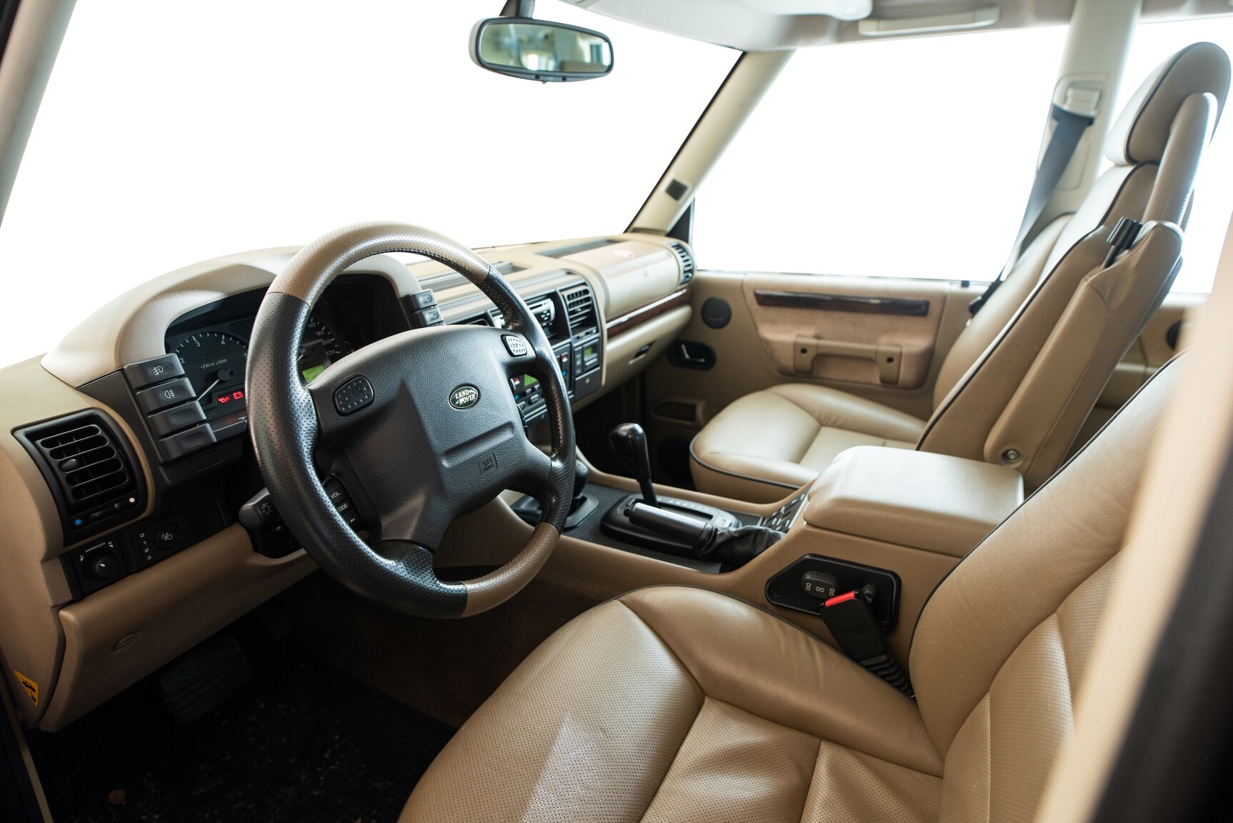 Interiörbild 1999 Land Rover Discovery 4.0 V8